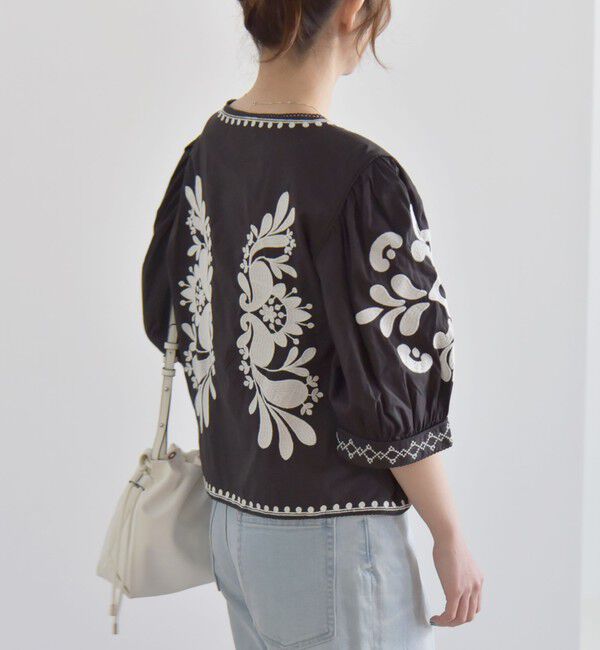 quaranciel「quaranciel:〈洗濯機可能〉エンブロイダリー スクエアネック ブラウス」|シャツ・ブラウス|