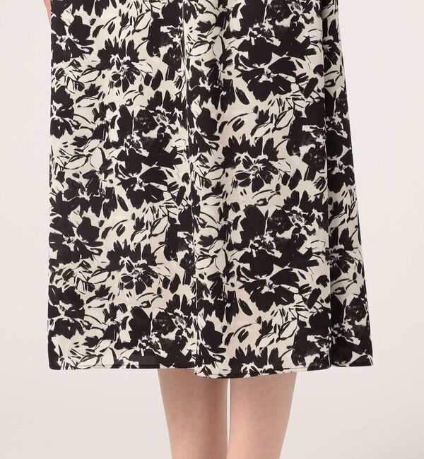 Ballsey「モノクロームフラワープリント スキッパーカラーワンピース」|ワンピース|