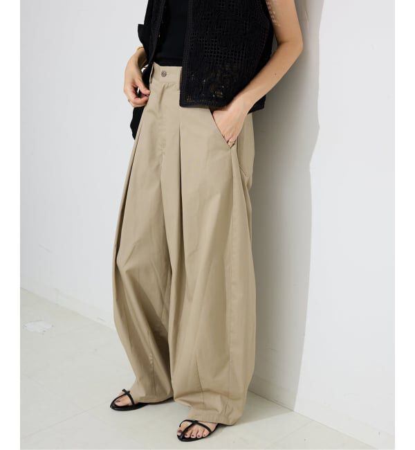 SLOBE IENA「《接触冷感/WEB限定/追加予約》ライトチノタックカーブトラウザー」|チノ|