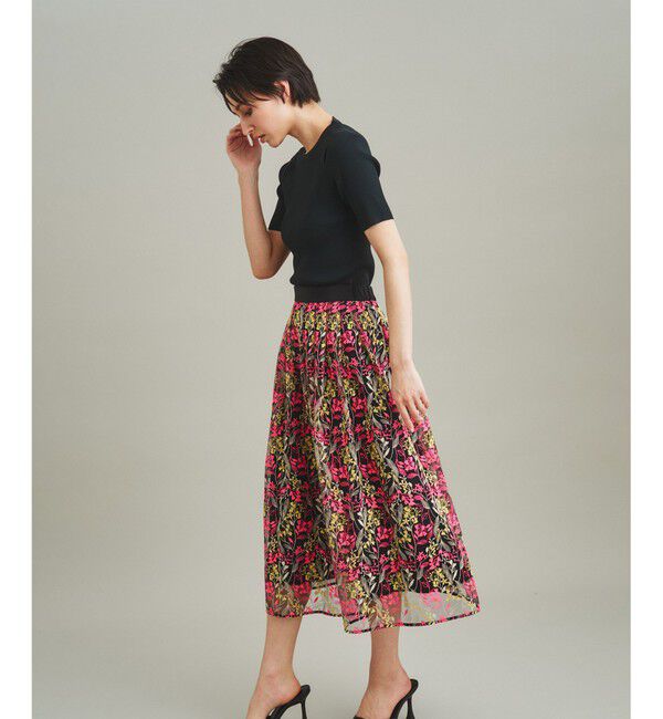 GRACE CONTINENTAL「リーフ刺繍タックスカート」|スカート|
