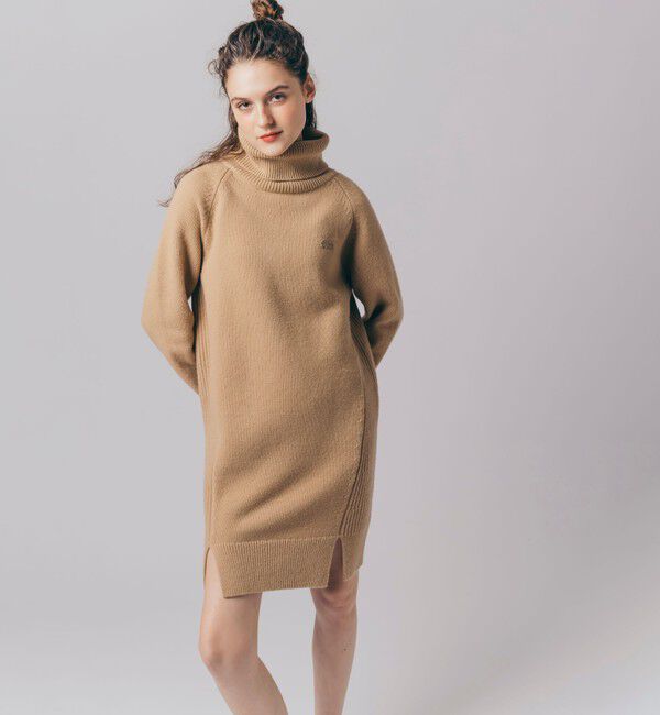 LACOSTE「ミドルゲージタートルネックニットドレス」|ワンピース|ベージュ