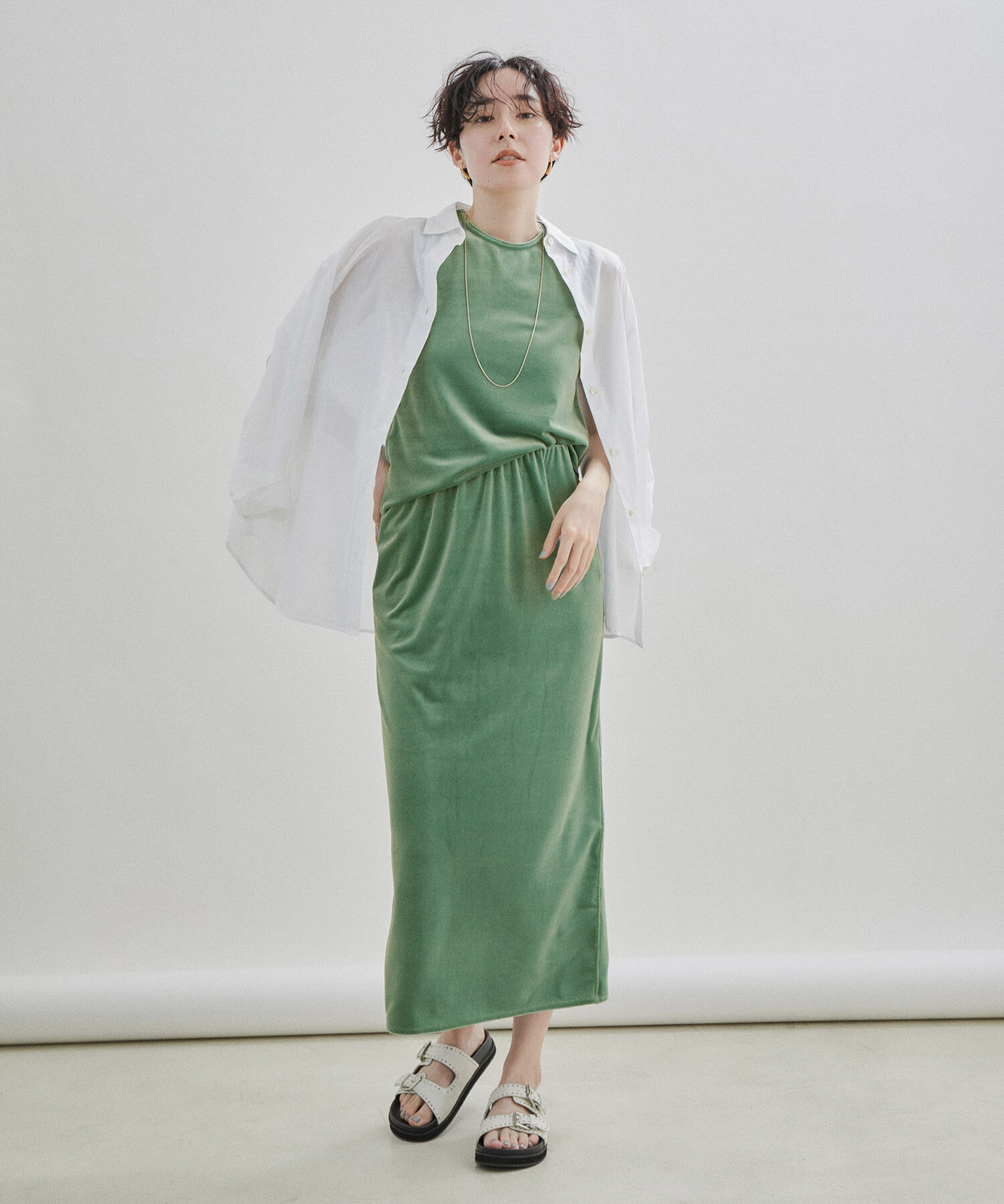 SALON adam et rope'「ベロアロングスリットタイトスカート【セットアップ対応・洗える】」|スカート|