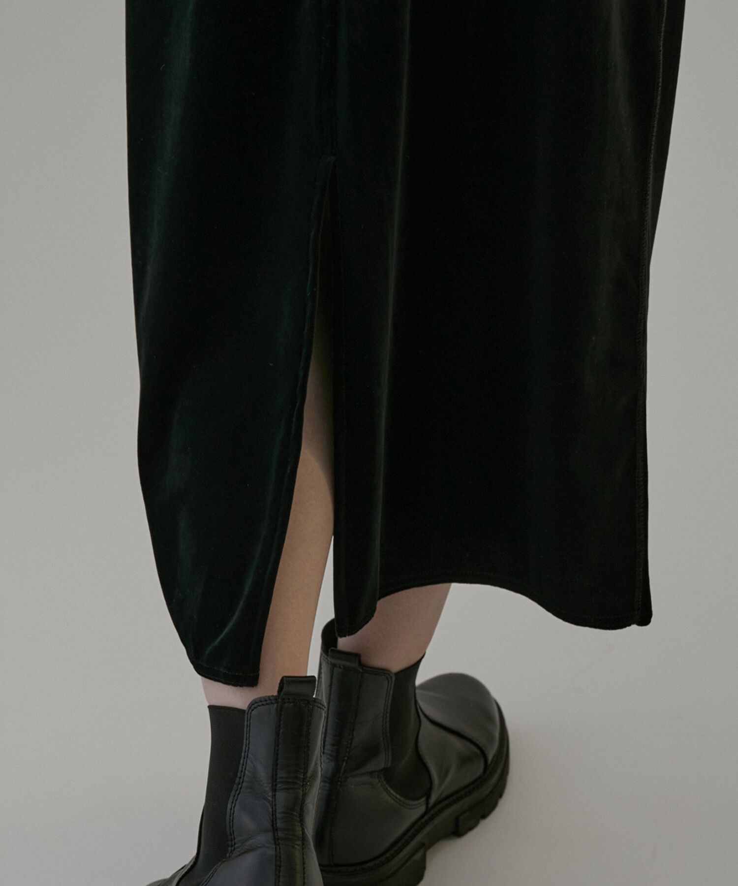 SALON adam et rope'「ベロアロングスリットタイトスカート【セットアップ対応・洗える】」|スカート|