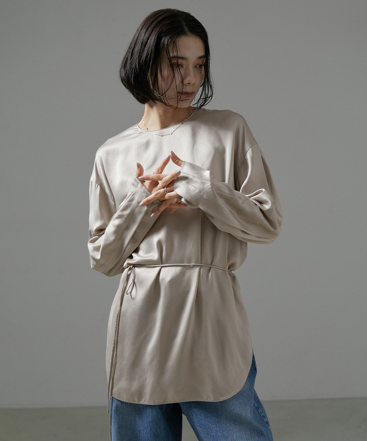 SALON adam et rope'「[24AW]GENTLE SILK ラウンドヘムTブラウスセットアップ対応】」|シャツ・ブラウス|