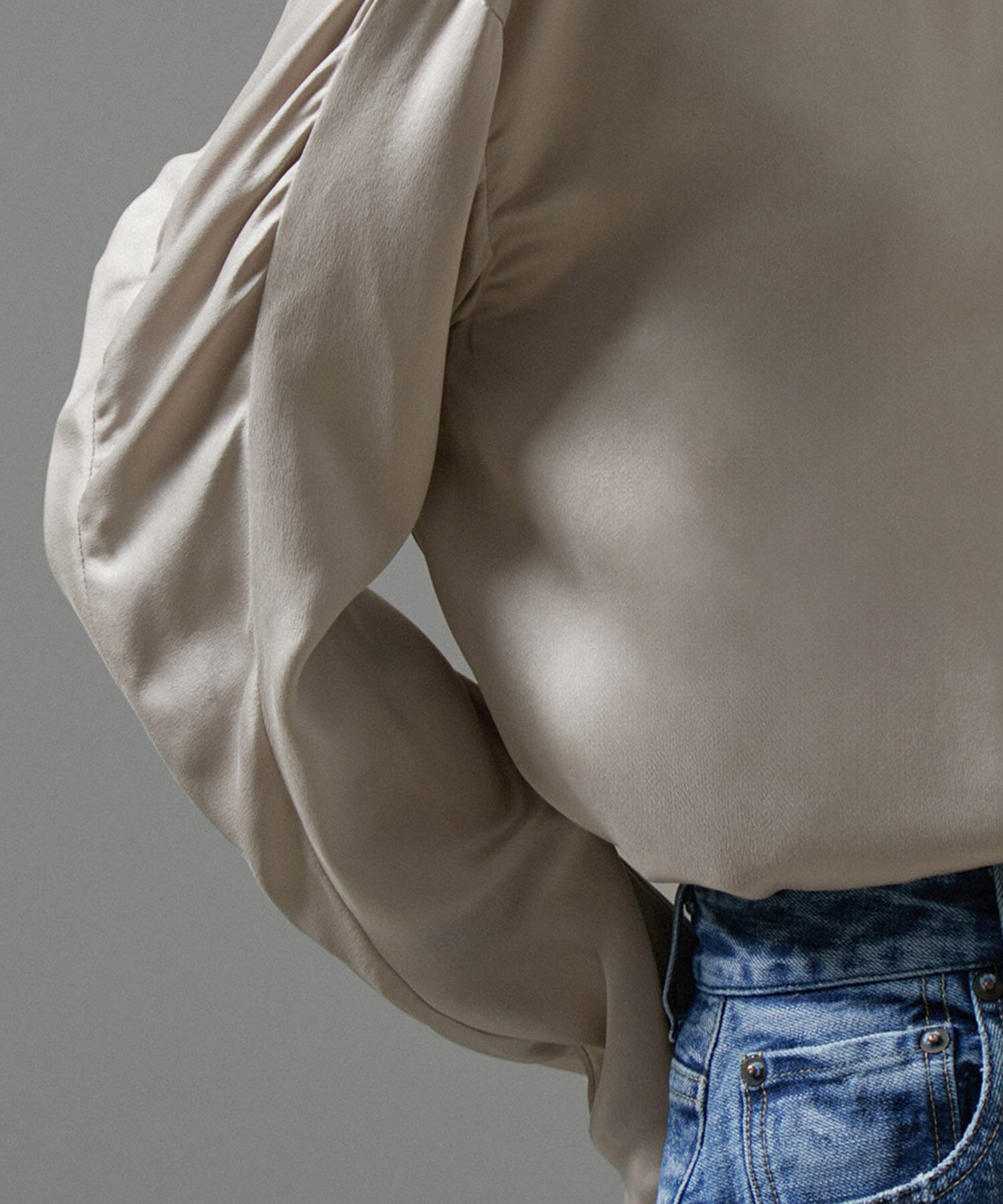 SALON adam et rope'「[24AW]GENTLE SILK ラウンドヘムTブラウスセットアップ対応】」|シャツ・ブラウス|