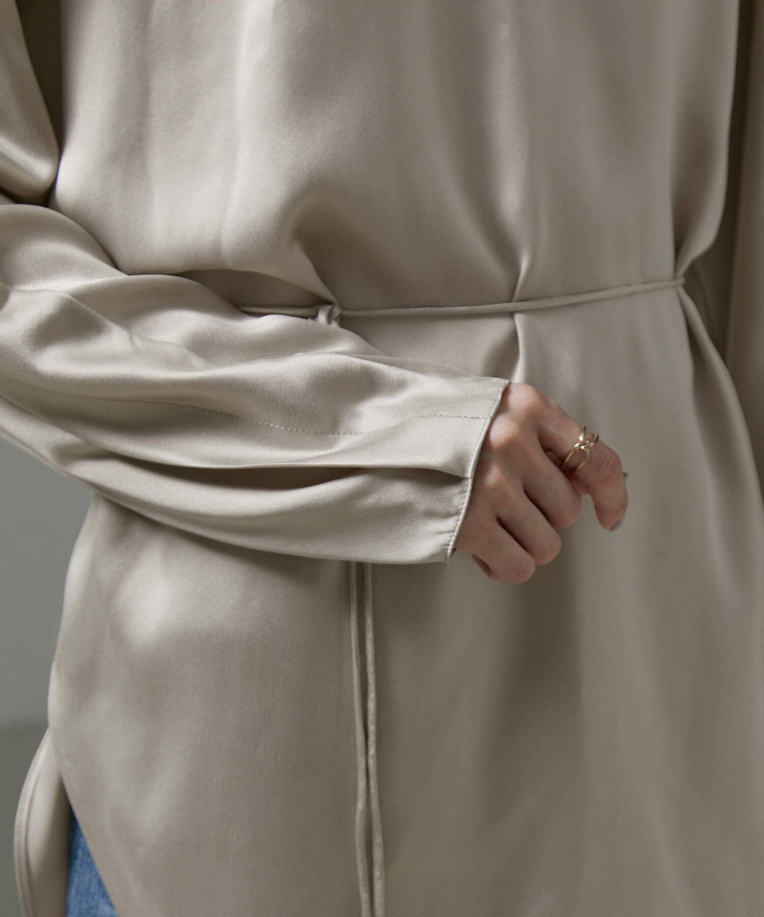 SALON adam et rope'「[24AW]GENTLE SILK ラウンドヘムTブラウスセットアップ対応】」|シャツ・ブラウス|