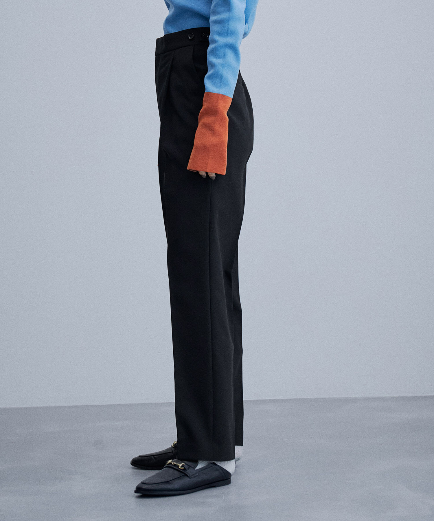 ADAM ET ROPE'「【サステナブル】スリムスラックス」|スラックス|