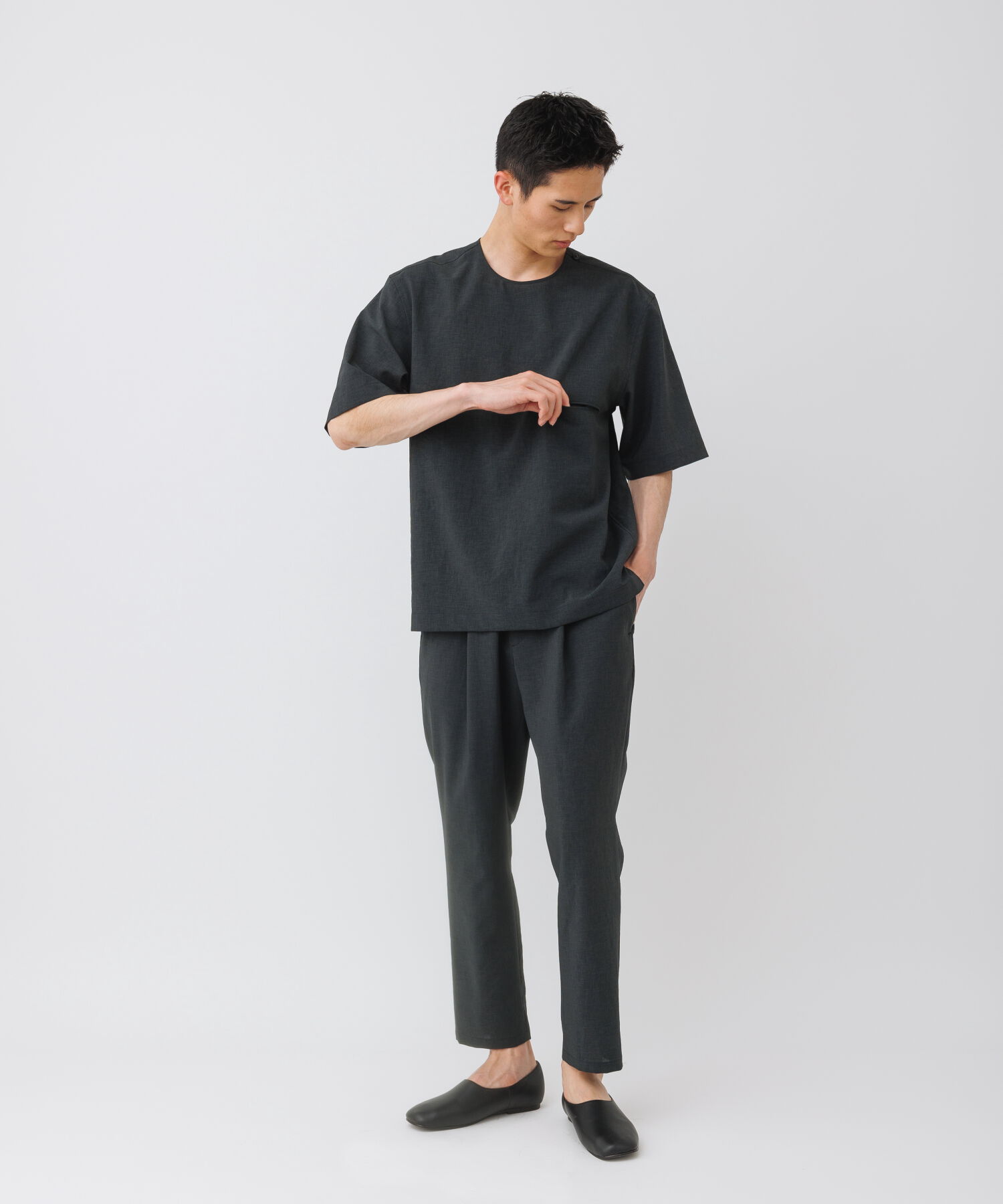 ADAM ET ROPE'「【2点セット】Tシャツ セットアップ /速乾 / 冷感 / イージーケア / ユニセックス」|スーツ|