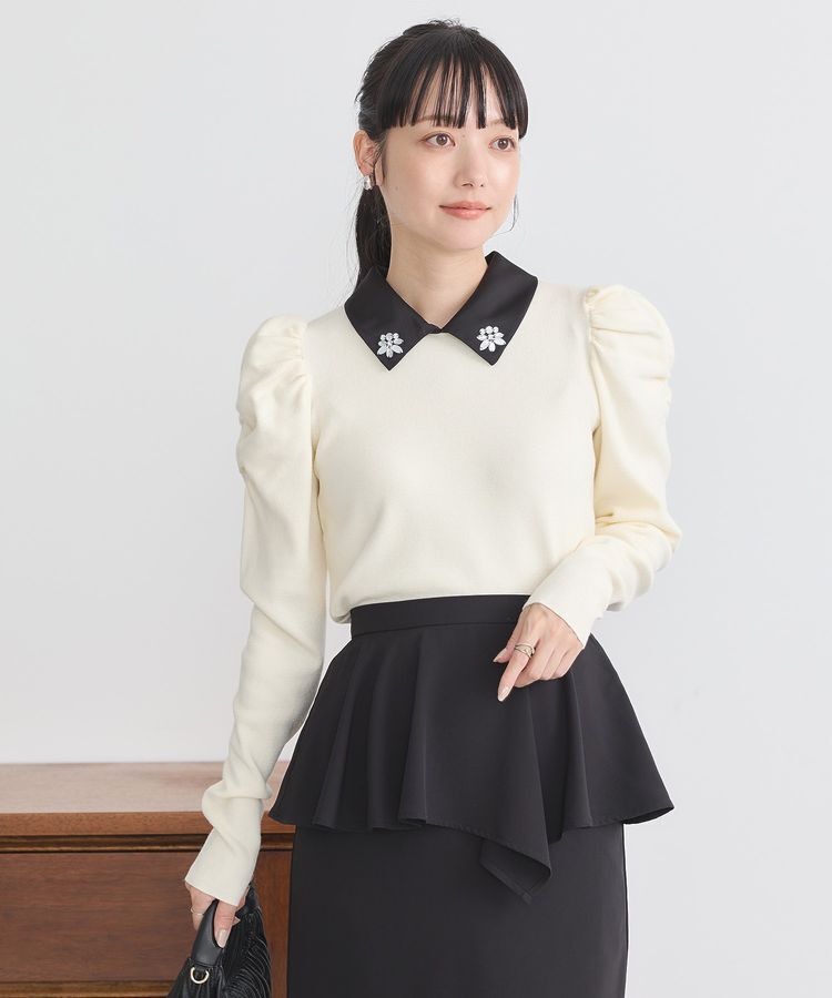 earth music&ecology「襟ビジュー付きニットプルオーバー」|ニット・セーター|