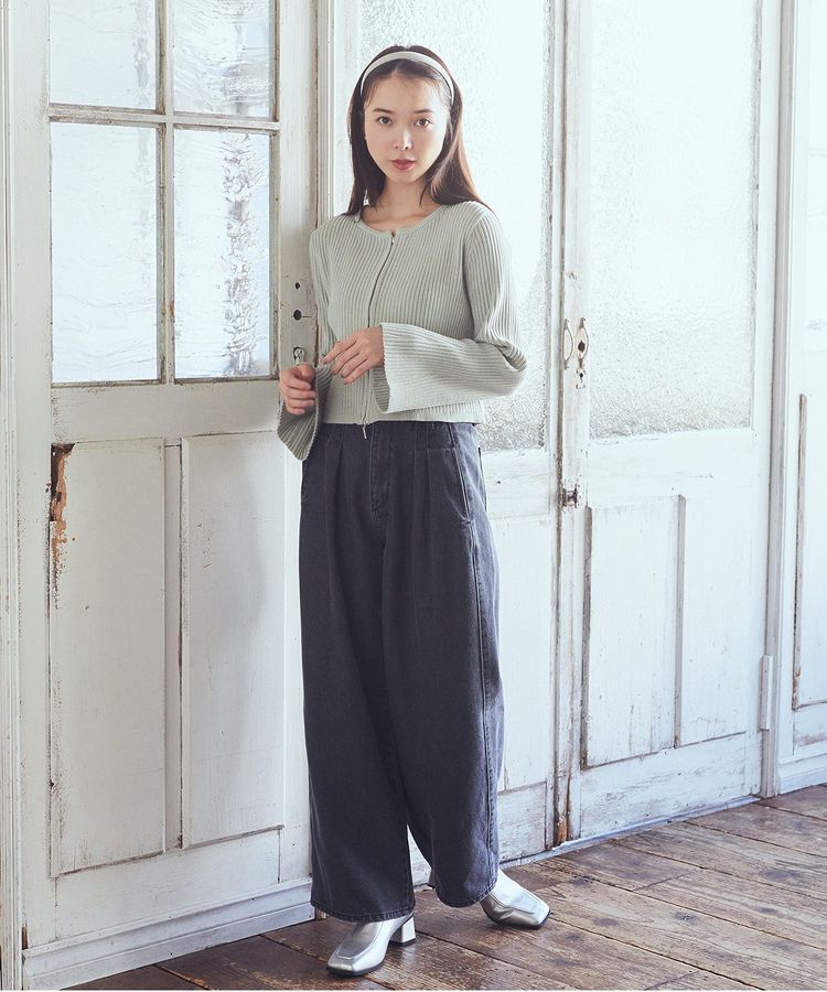 earth music&ecology「ダブルタックワイドデニムパンツ」|デニム|