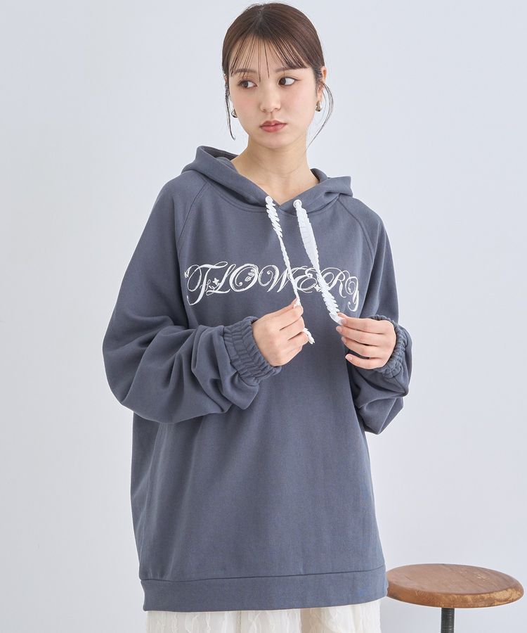 earth music&ecology「Floweryパーカー」|スウェット・ジャージ|Charcoal Gray