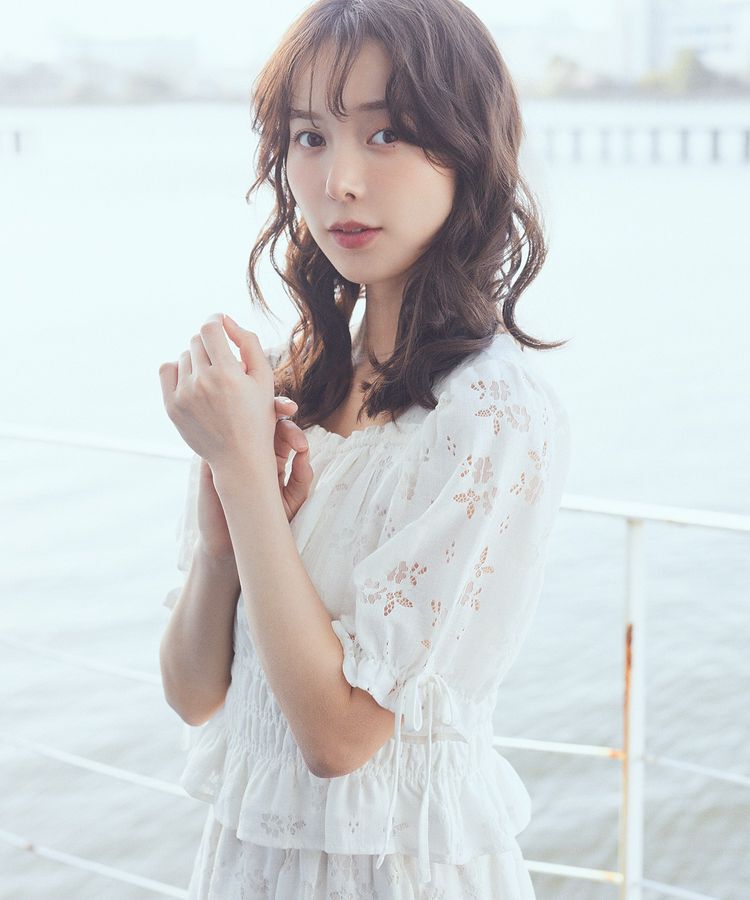 earth music&ecology「透かし花柄ブラウス」|シャツ・ブラウス|