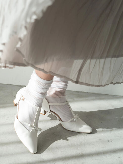 Te chichi TERRASSE「Tストラップパンプス《2025spring catalog item》」|パンプス|オフホワイト