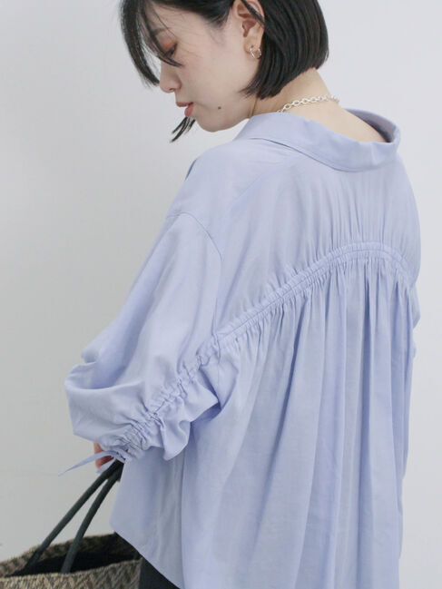 Samansa Mos2 blue「ショート丈シャーリングブラウス」|シャツ・ブラウス|