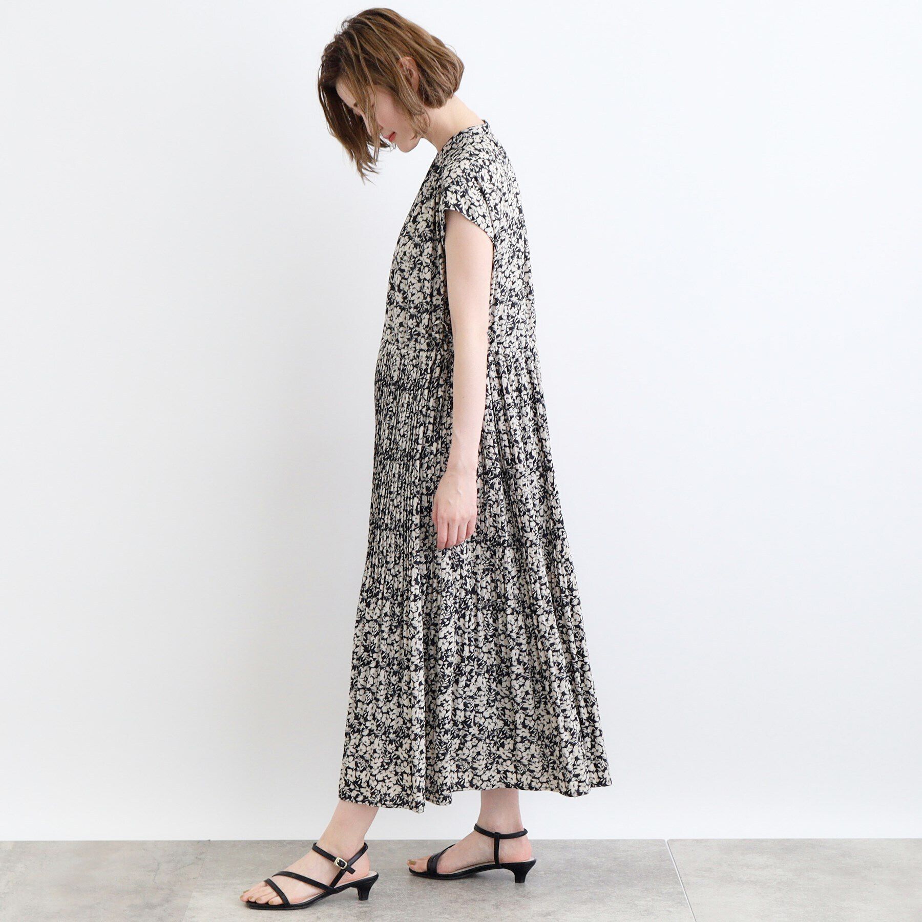 grove「シャーリングプリーツワンピース」|ワンピース|