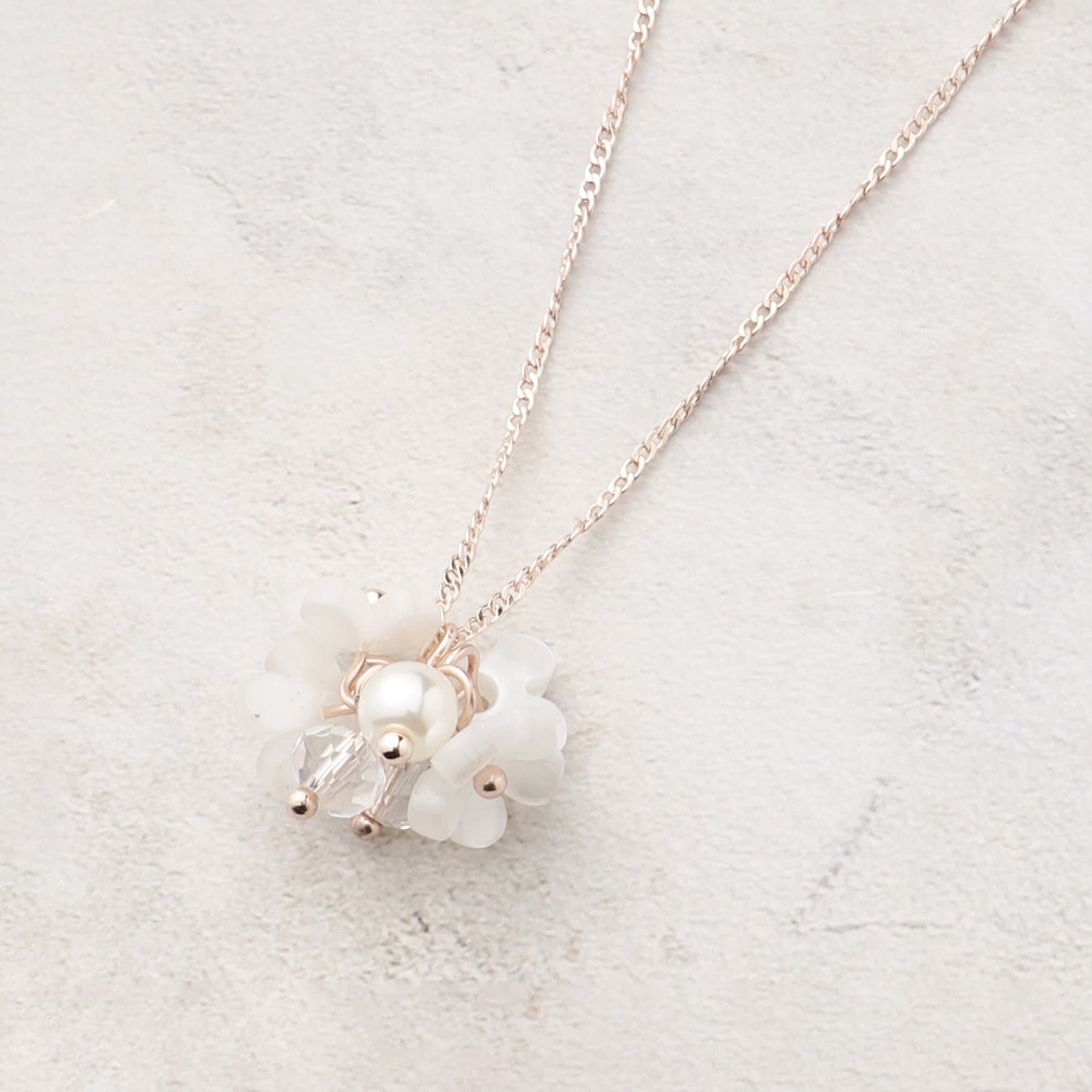 grove「さくらモチーフネックレス」|ネックレス|アイボリー(004)