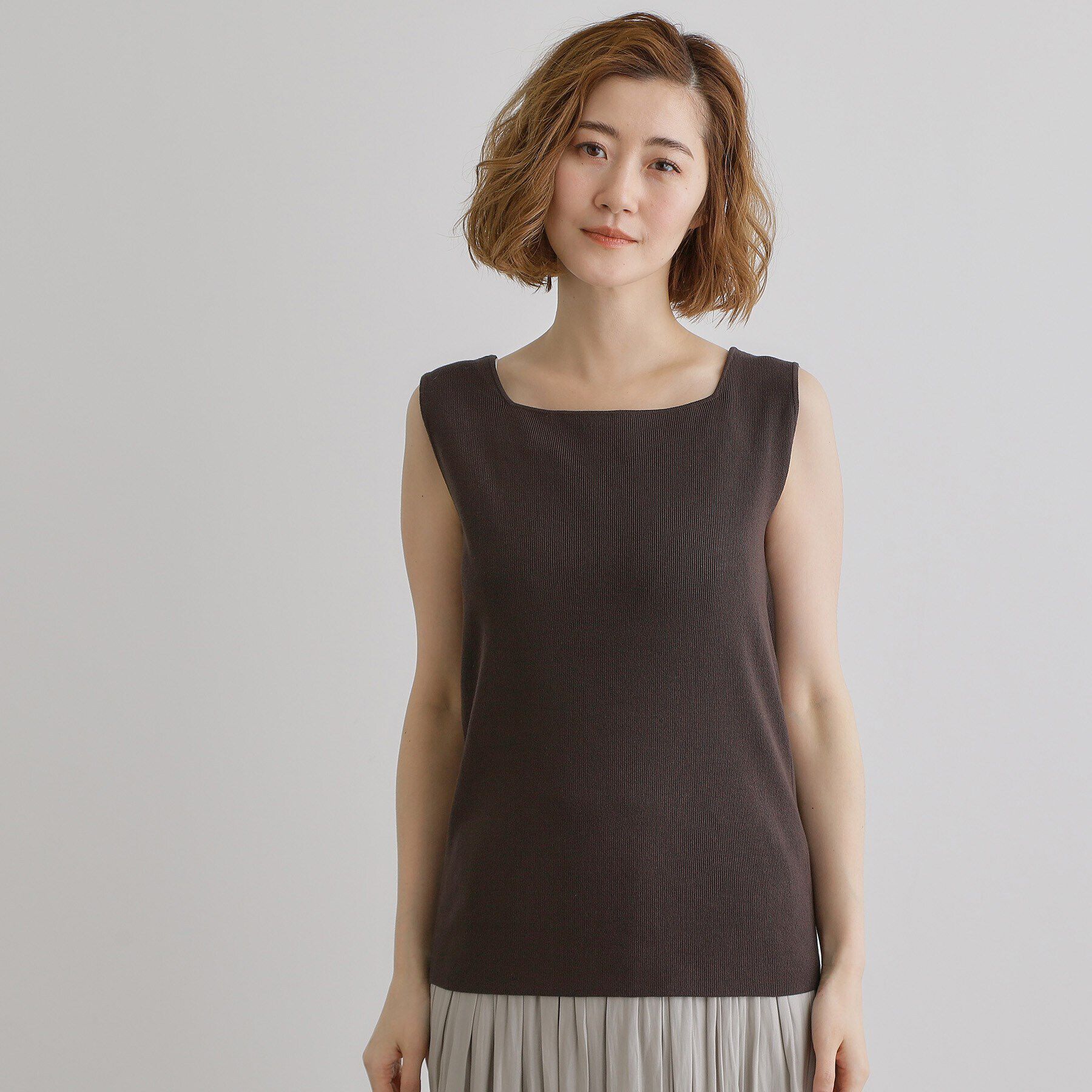 grove「【ラフにもキレイにも、着回し力◎】2WAYスクエアニットタンク」|キャミソール|