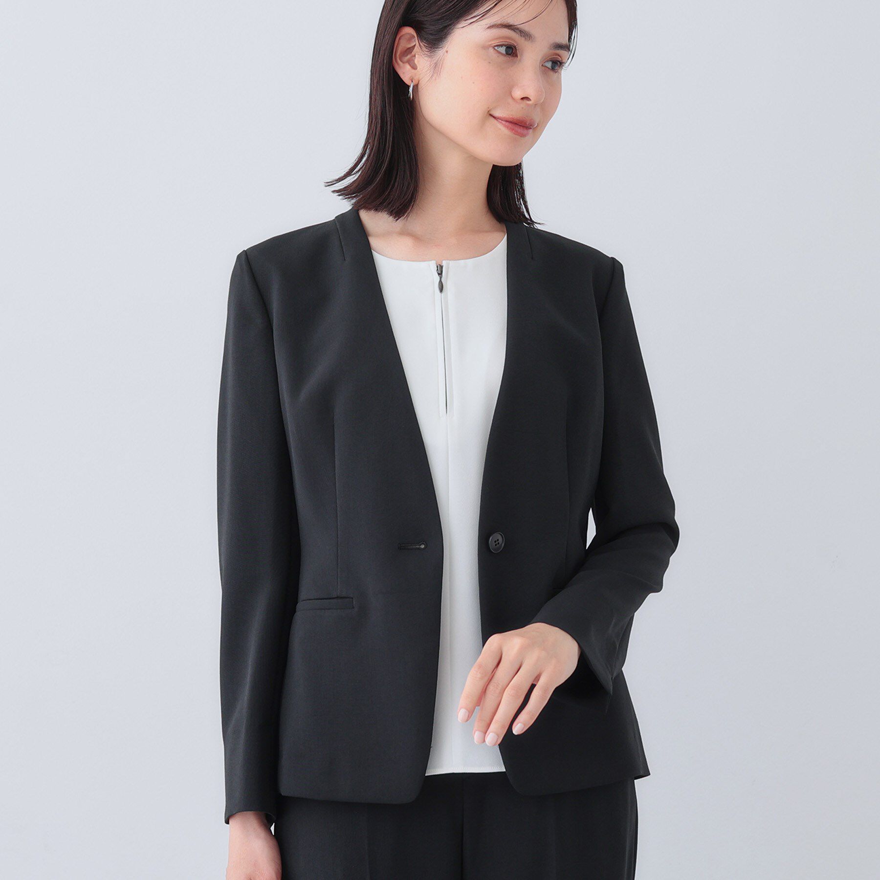 INDIVI「【定番スーツ／UVケア／洗える】ウール調ノーカラージャケット」|スーツ|ブラック(019)