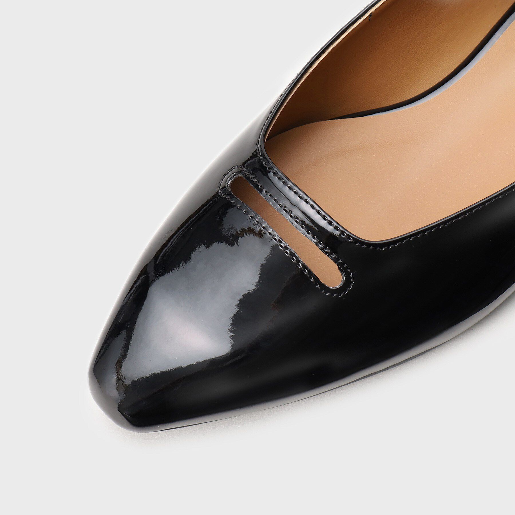 INDIVI「【合皮】エナメルフラットパンプス」|その他|