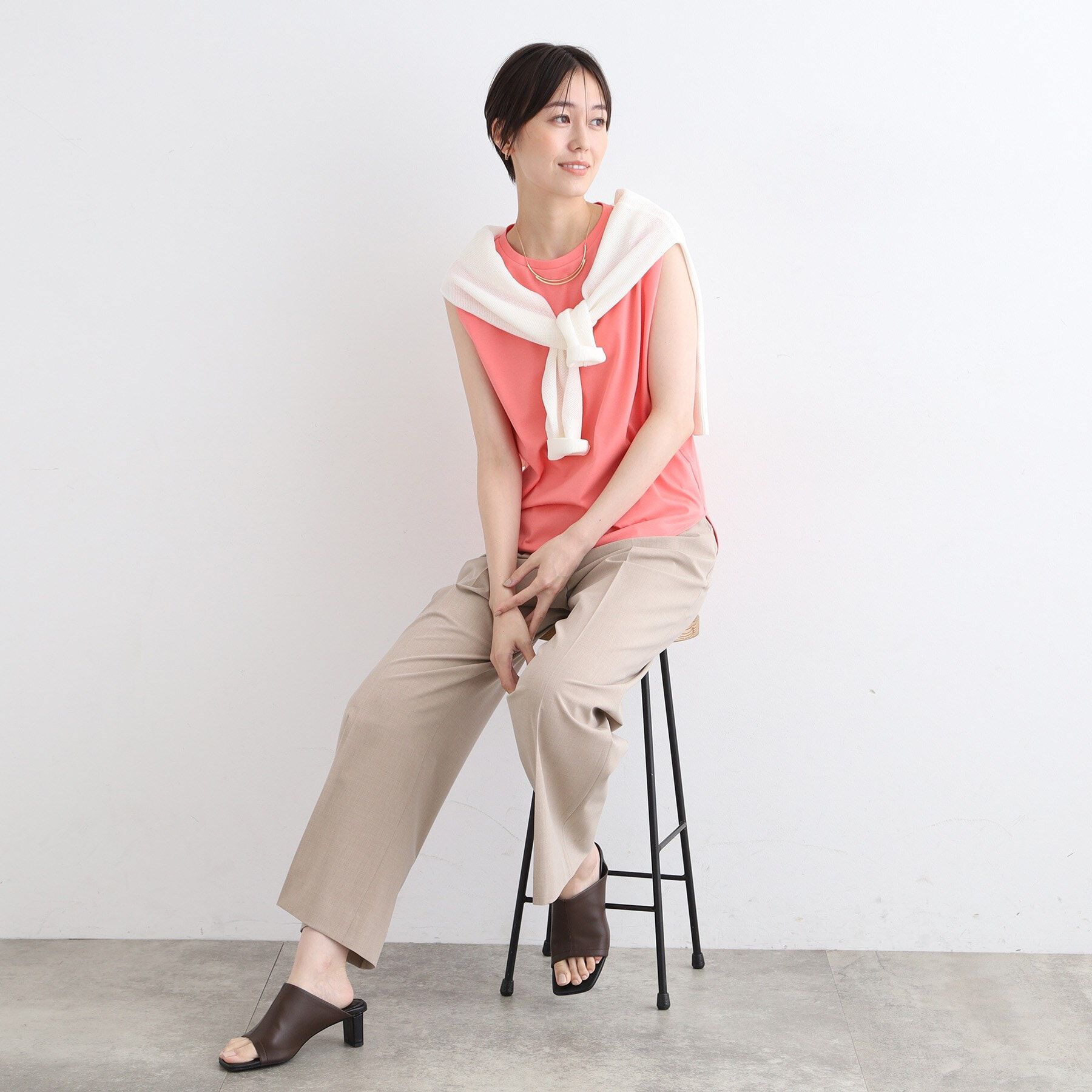 INDIVI「【洗える】タックデザインノースリーブTシャツ」|Tシャツ・カットソー|