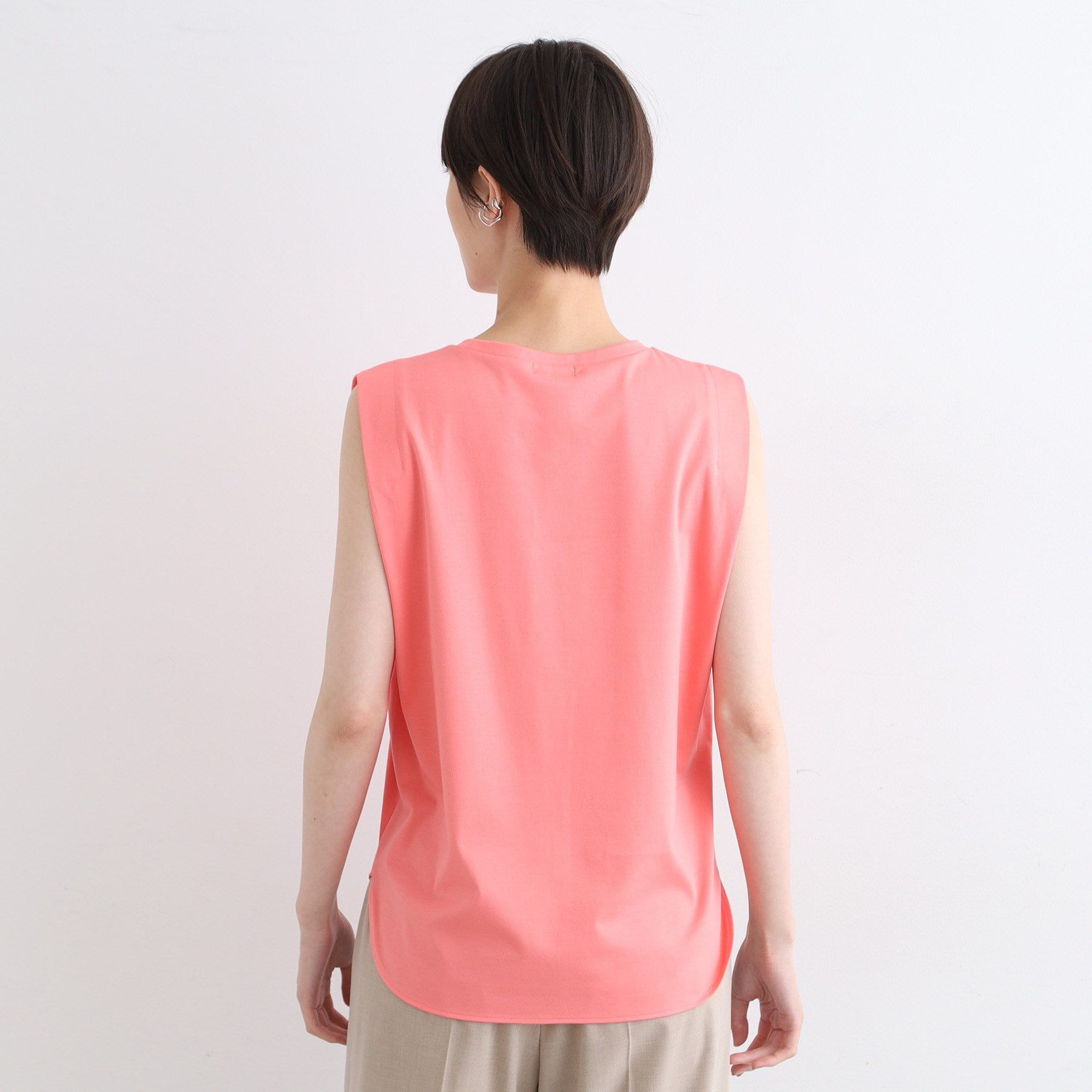 INDIVI「【洗える】タックデザインノースリーブTシャツ」|Tシャツ・カットソー|