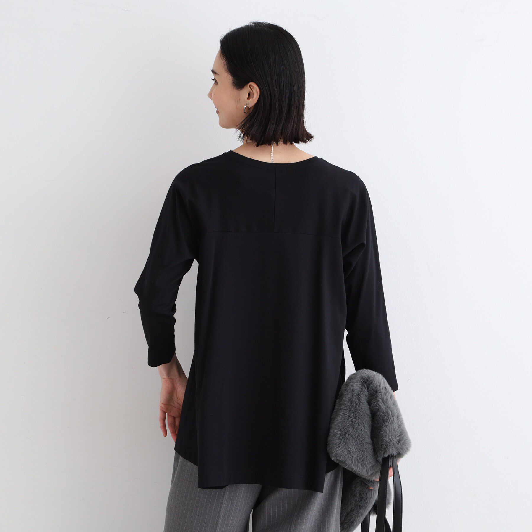 INDIVI「【洗える／キレイめ/日本製】バックフレア ロングTシャツ」|Tシャツ・カットソー|