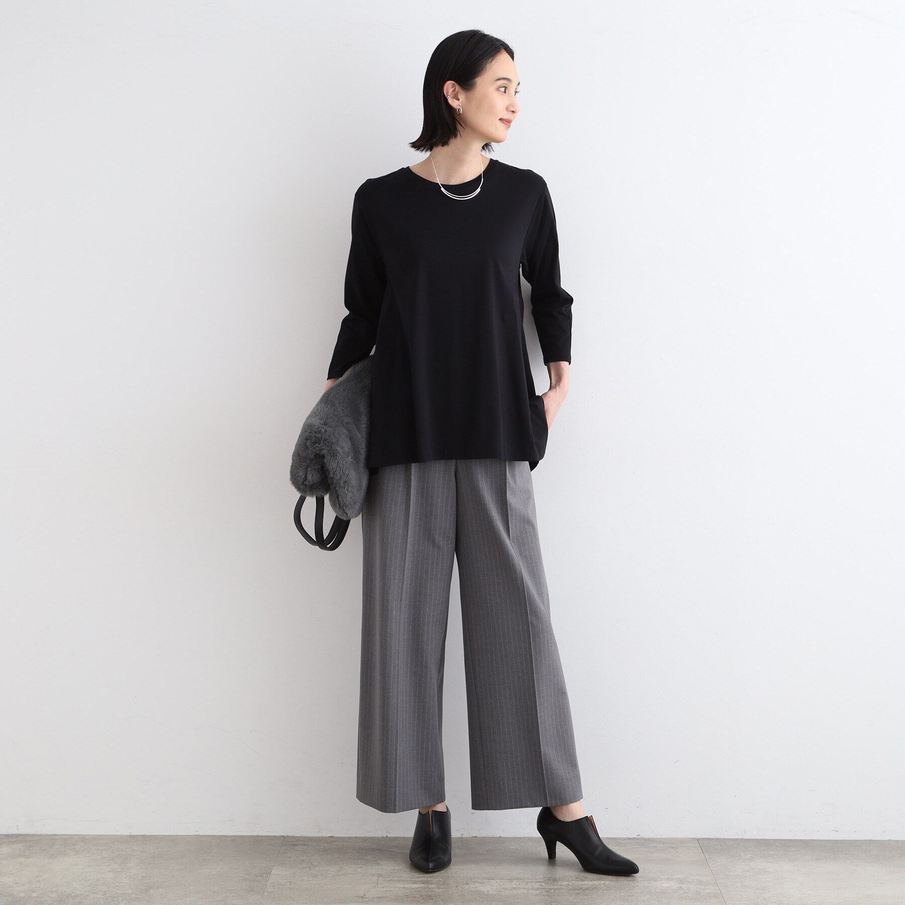 INDIVI「【洗える／キレイめ/日本製】バックフレア ロングTシャツ」|Tシャツ・カットソー|