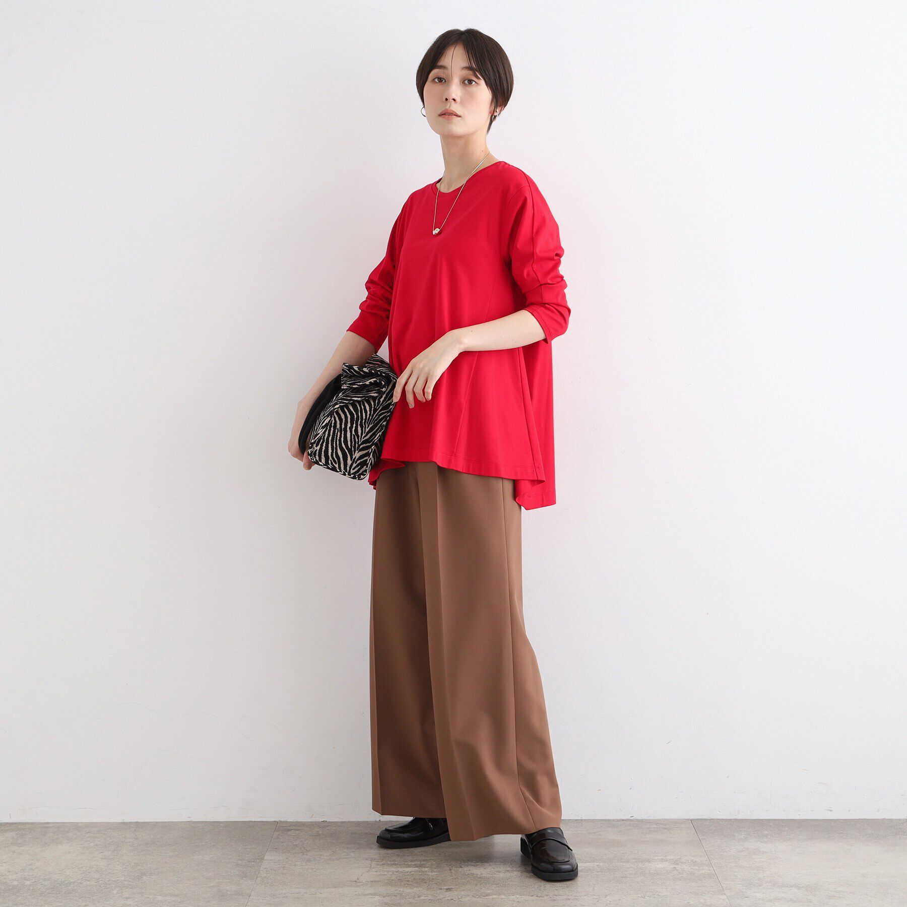 INDIVI「【洗える／キレイめ/日本製】バックフレア ロングTシャツ」|Tシャツ・カットソー|