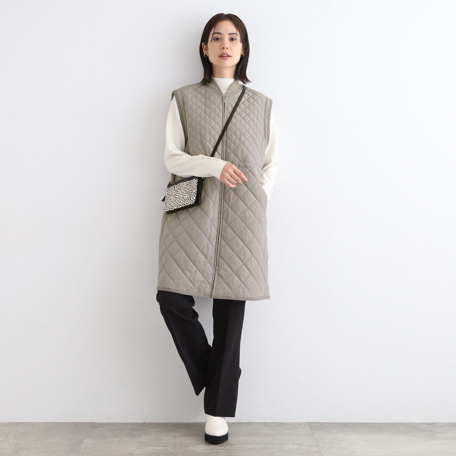 INDIVI「【2WAY/袖取り外し可能】グラデーションキルトロングコート」|ダウン|