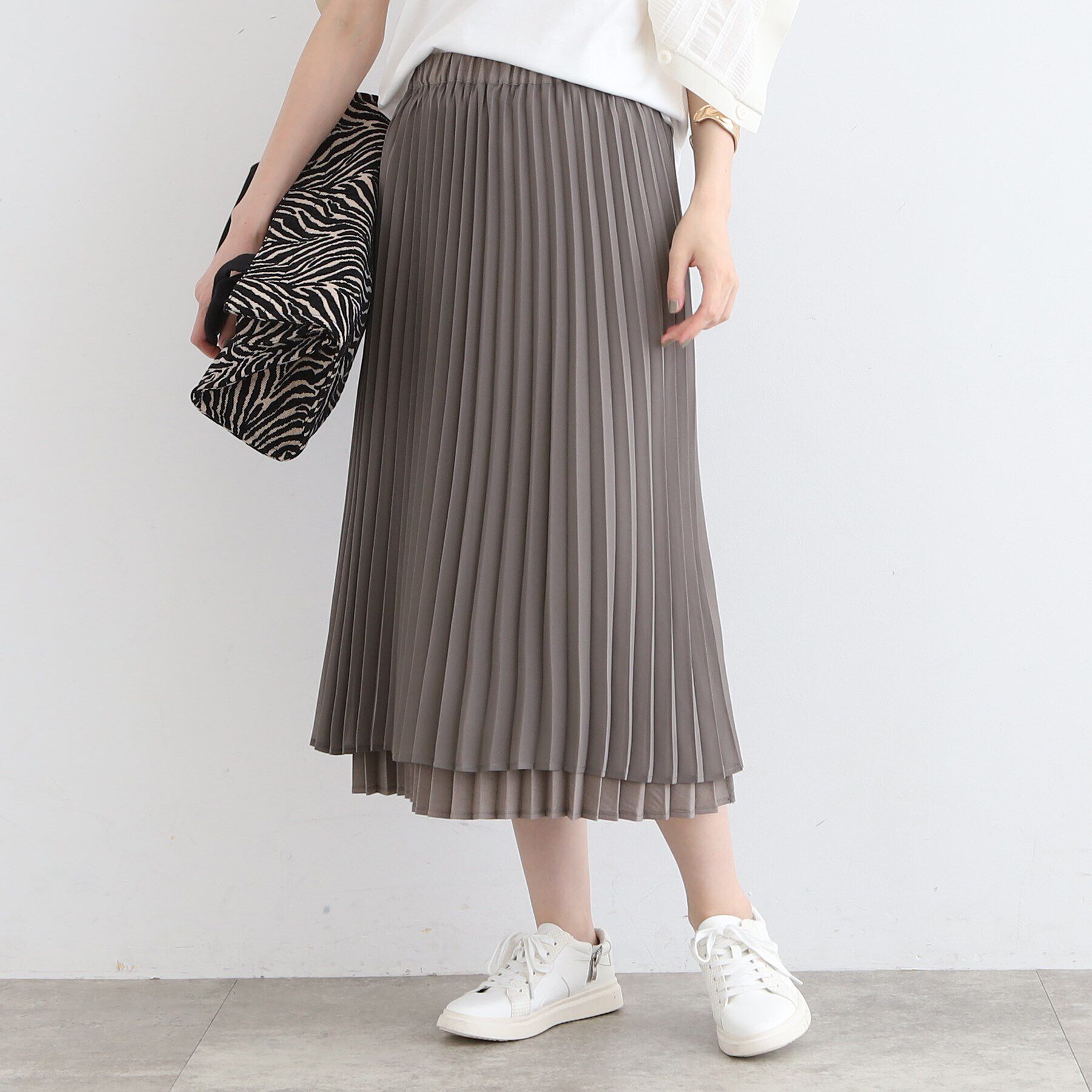 INDIVI「【洗える／リバーシブル】シフォンプリーツ スカート」|スカート|ベージュ(052)