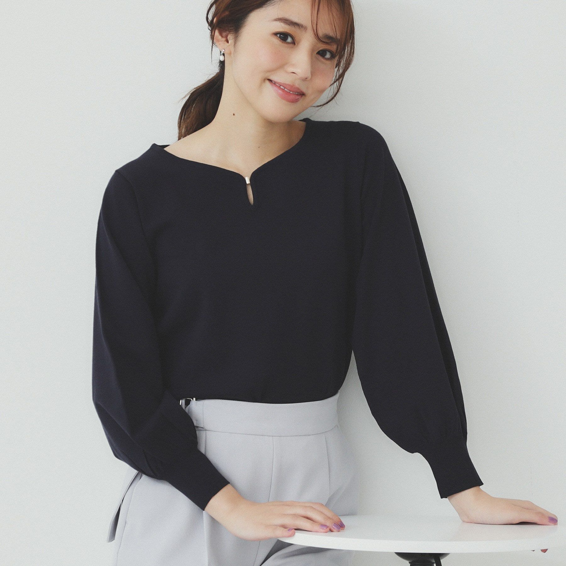 index「パーツ付きハートネックニットトップス【洗濯機洗い可】」|ニット・セーター|ネイビー(094)