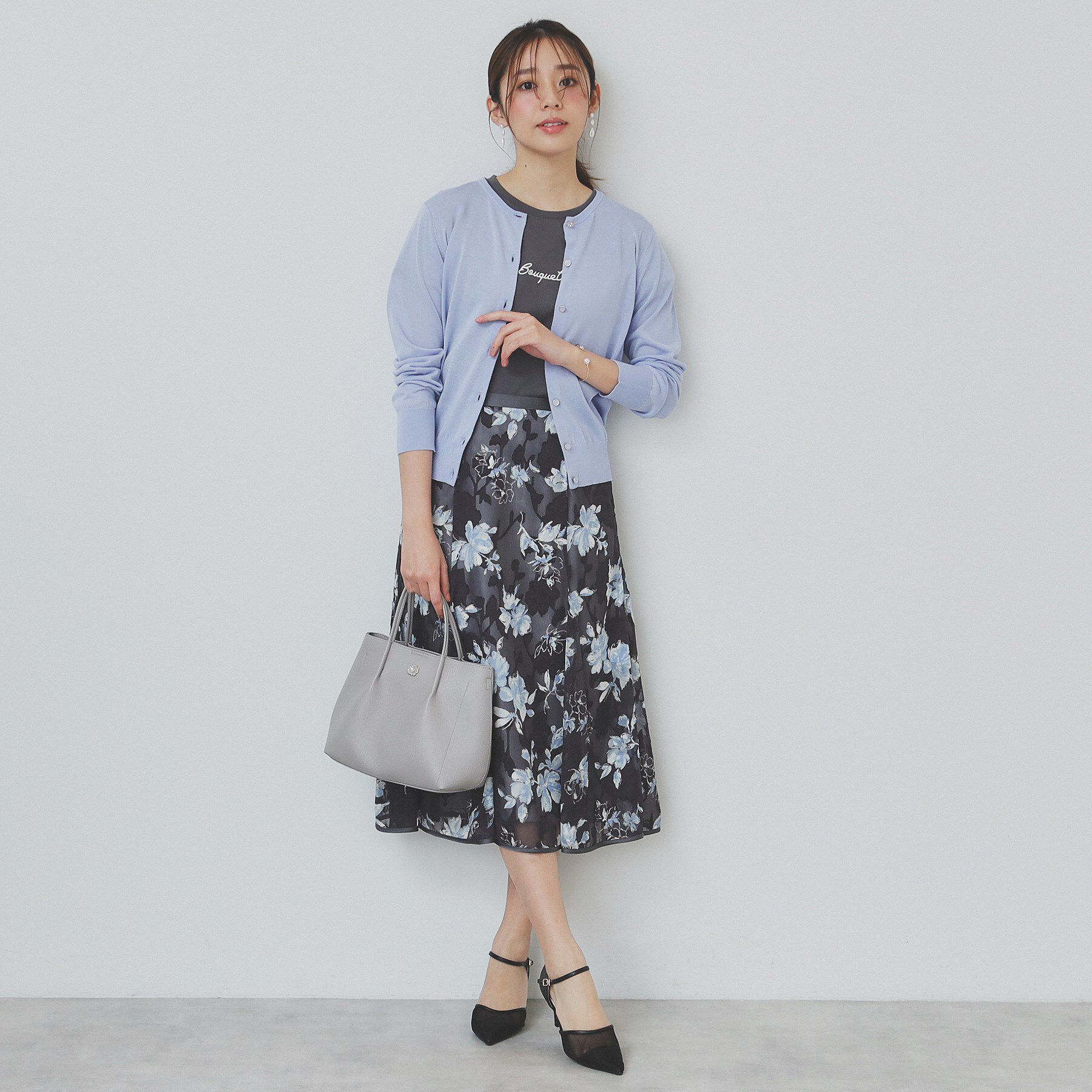 index「《7色展開/XS-LLサイズ》ビジューボタンニットカーディガン【洗濯機洗い可/抗ピル/接触冷感】」|カーディガン|