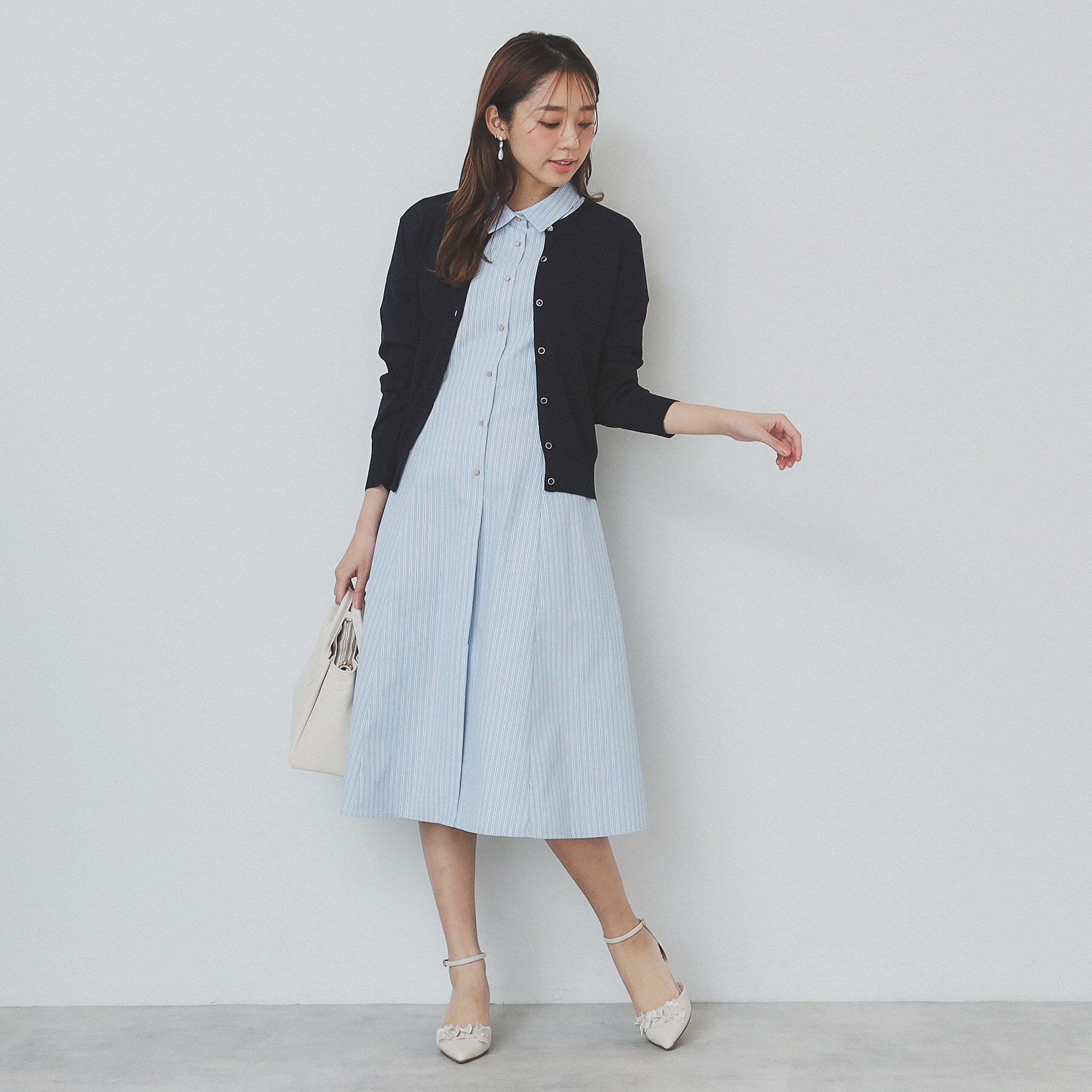 index「《7色展開/XS-LLサイズ》ビジューボタンニットカーディガン【洗濯機洗い可/抗ピル/接触冷感】」|カーディガン|