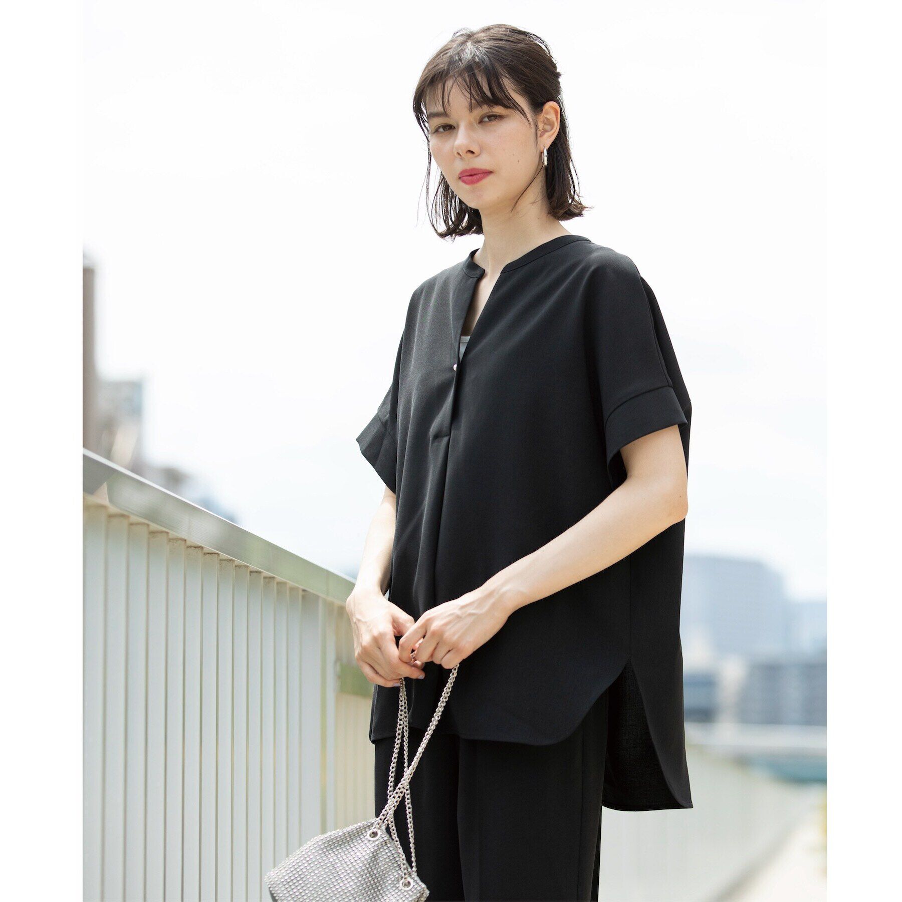 OPAQUE.CLIP「《SS-LLsize≫パール調ボタンスキッパーブラウス/セットアップ対応【防シワ/ストレッチ/抗ピル」|シャツ・ブラウス|