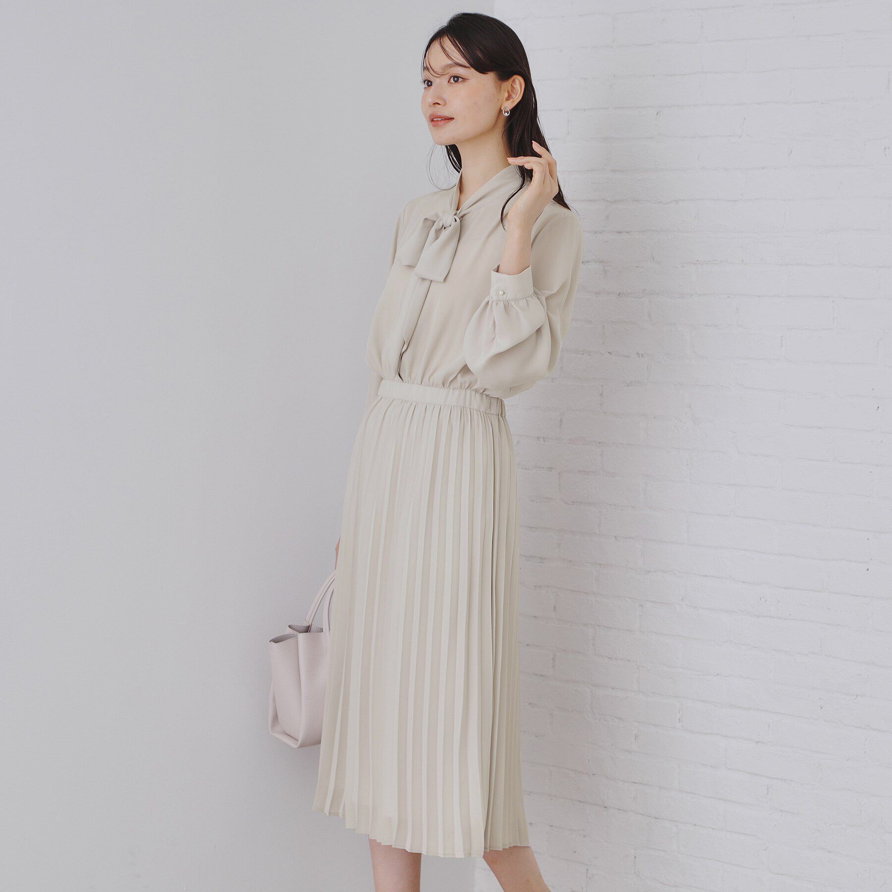 OPAQUE.CLIP「《通勤・セレモニー対応》ジョーゼットプリーツワンピース【洗える】」|ワンピース|