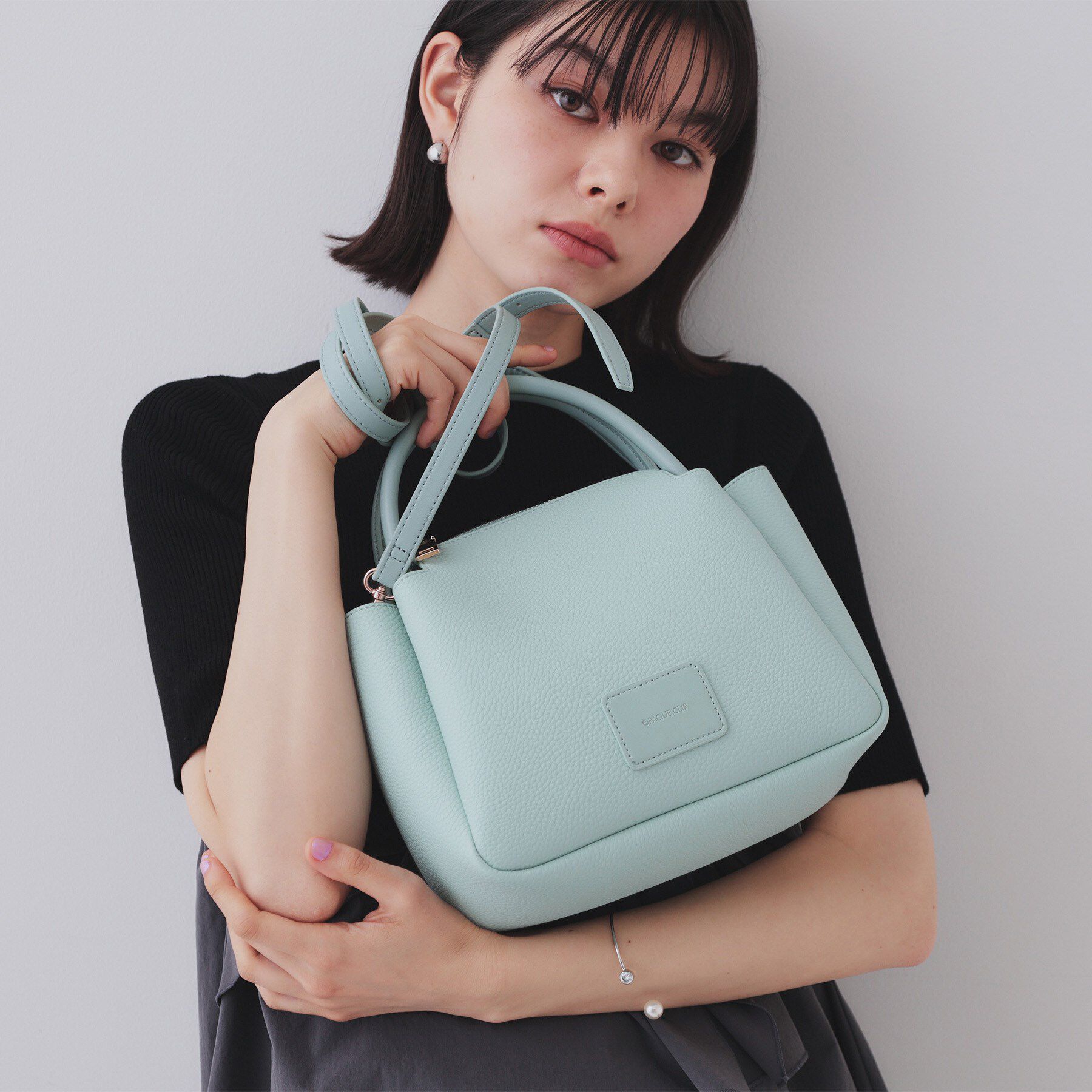 OPAQUE.CLIP「【2WAY】シュリンク合皮ラウンドミニショルダーバッグ」|ショルダー・メッセンジャー|