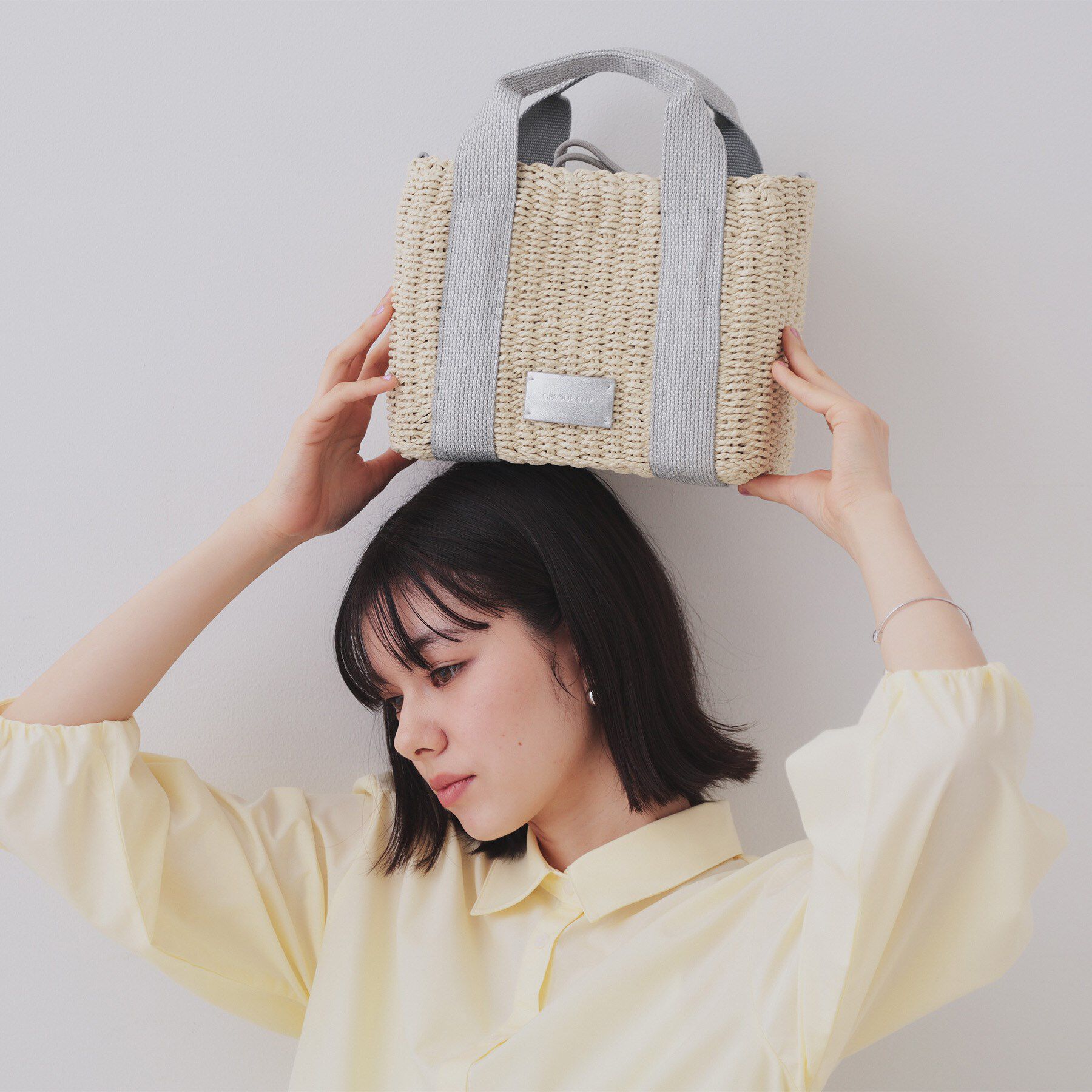 OPAQUE.CLIP「【2WAY】スクエアミドルペーパーかごバッグ」|ショルダー・メッセンジャー|シルバー(006)