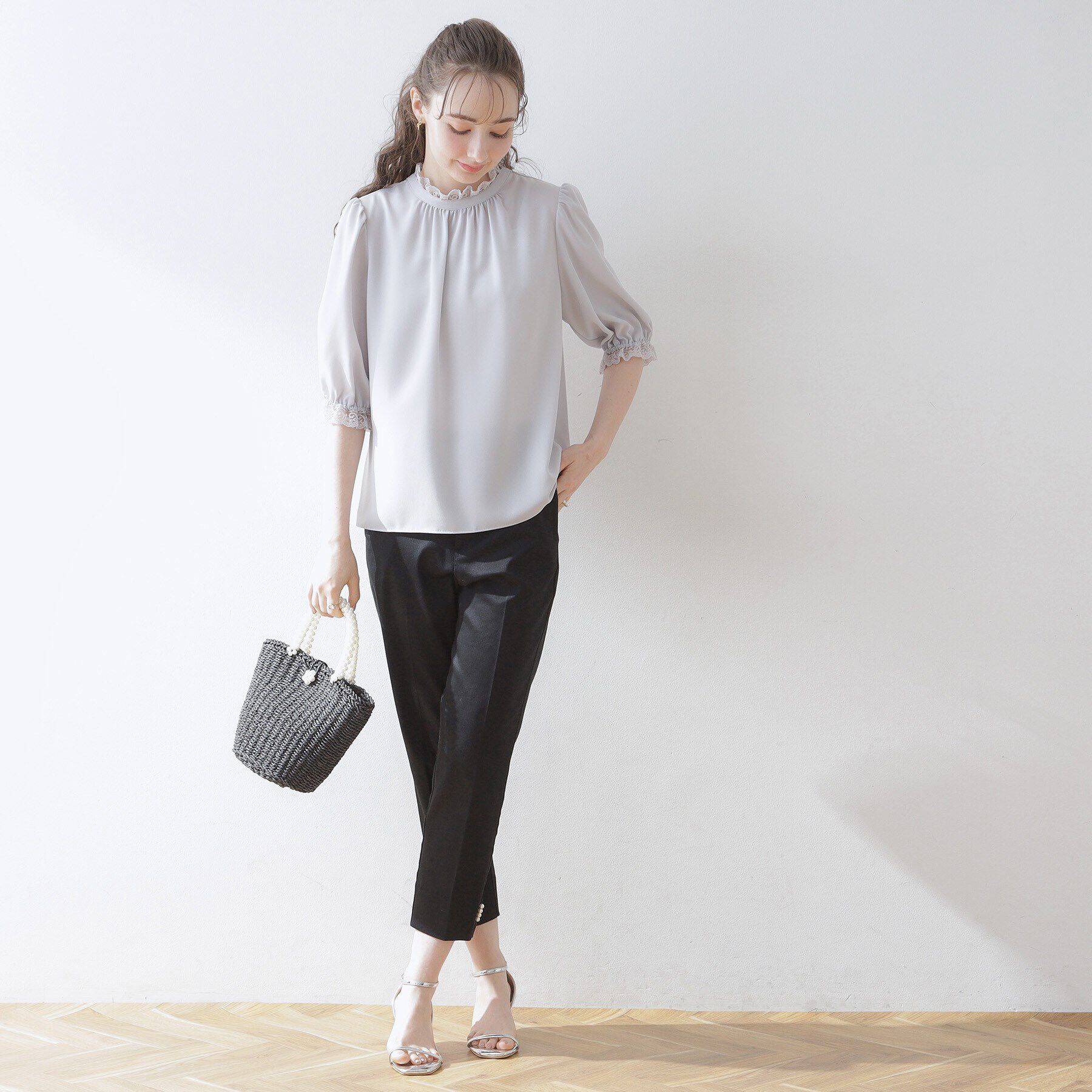 Couture broach「【上品華やか／二の腕カバー】5分袖エンブロレースブラウス」|シャツ・ブラウス|