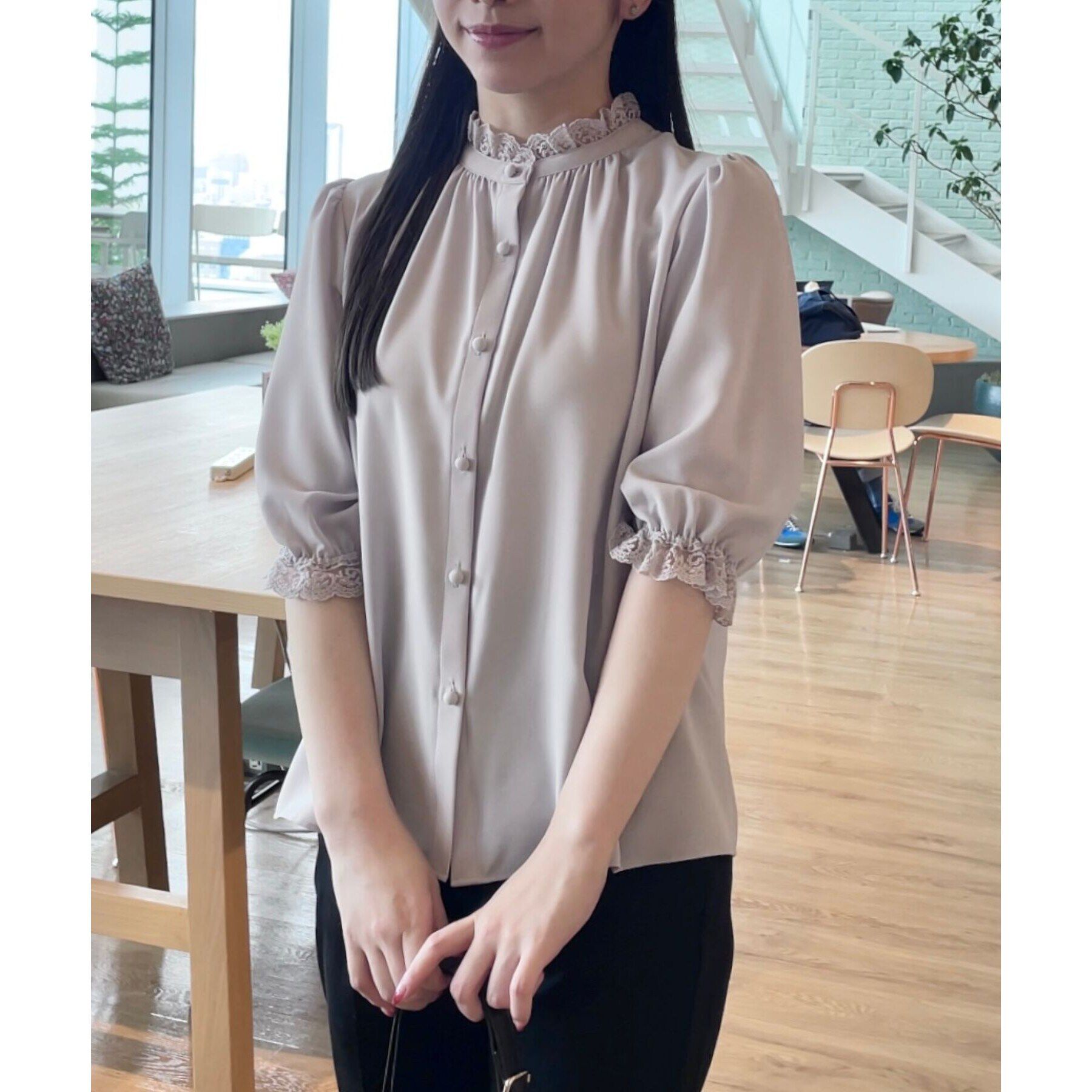 Couture broach「【上品華やか／二の腕カバー】5分袖エンブロレースブラウス」|シャツ・ブラウス|