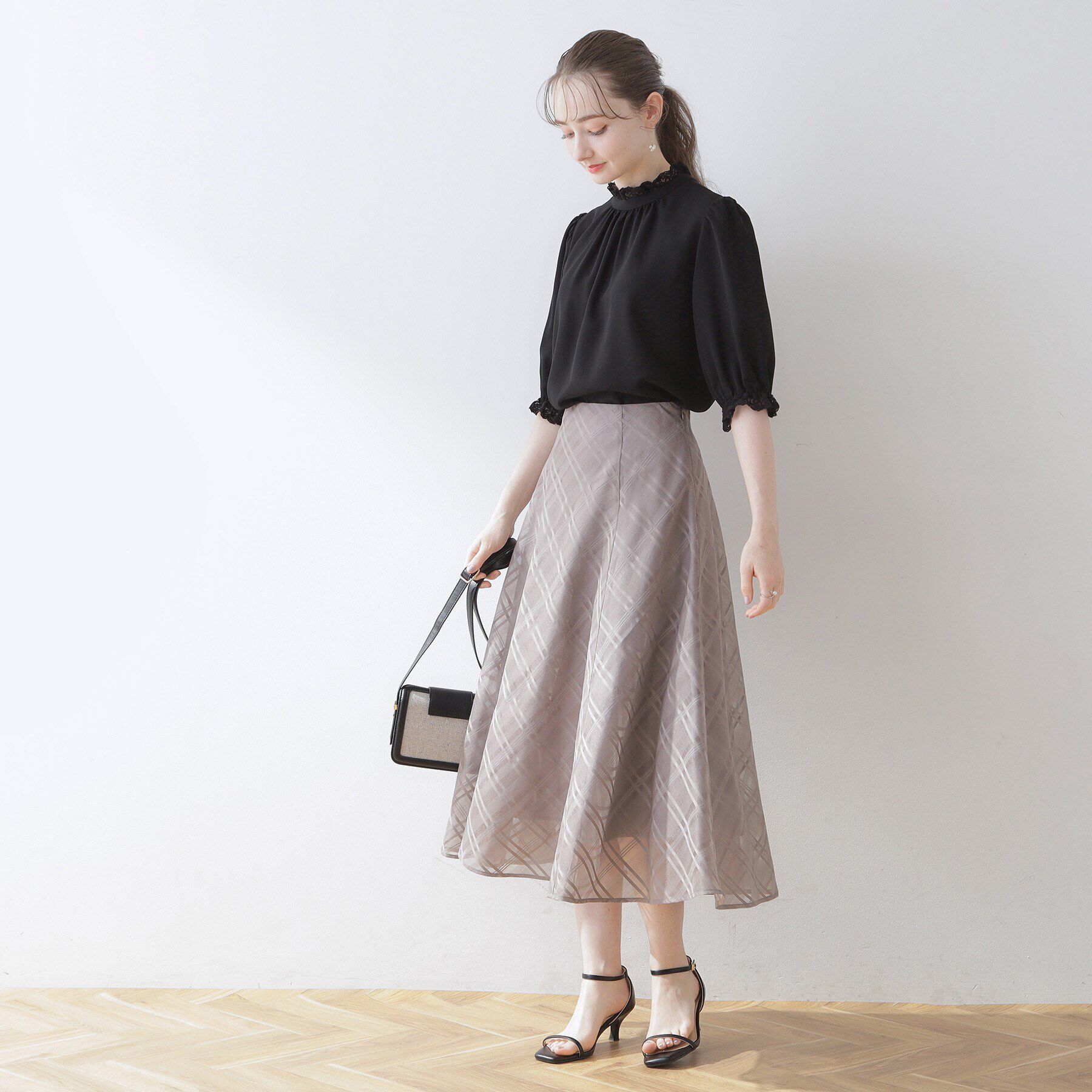 Couture broach「【上品華やか／二の腕カバー】5分袖エンブロレースブラウス」|シャツ・ブラウス|