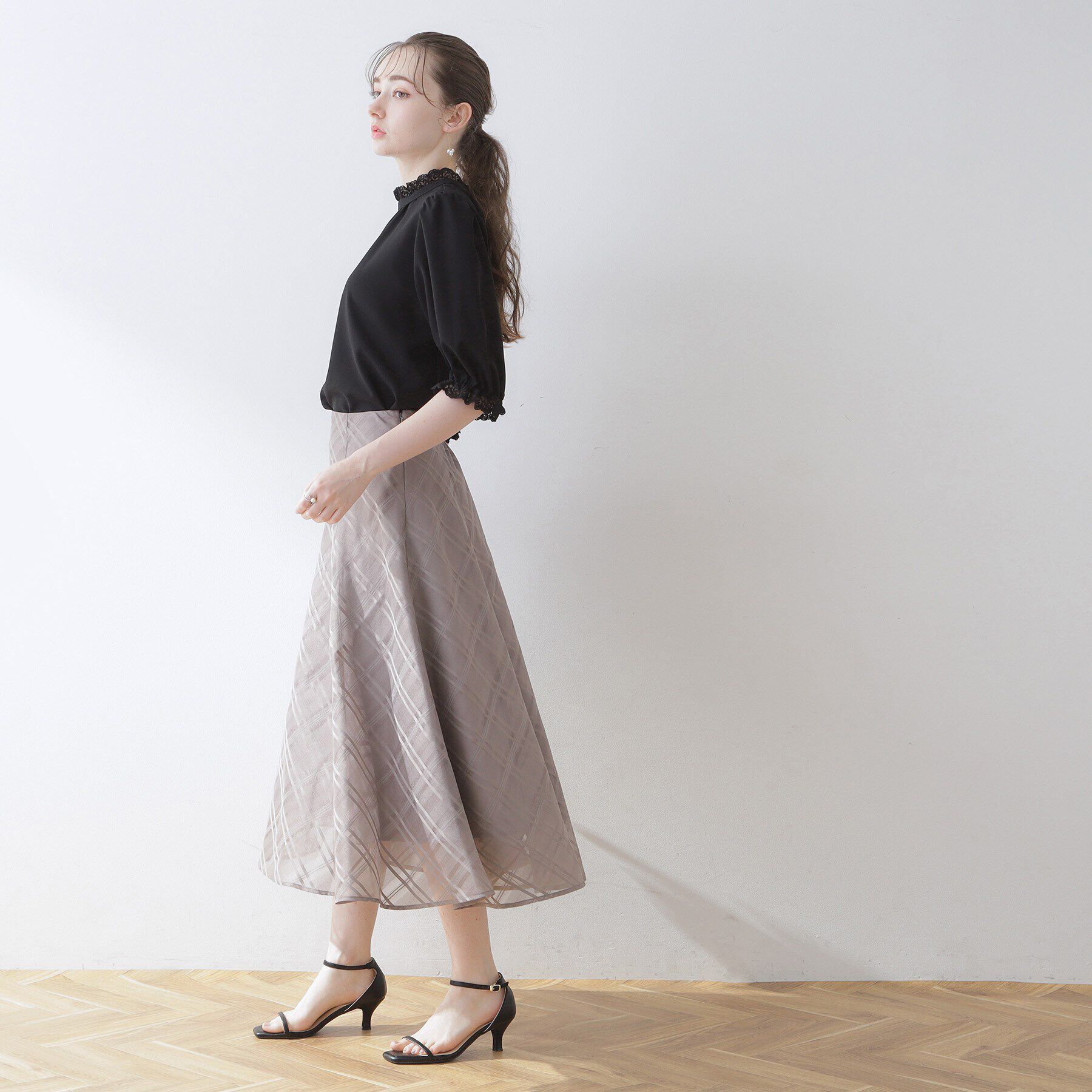 Couture broach「【上品華やか／二の腕カバー】5分袖エンブロレースブラウス」|シャツ・ブラウス|