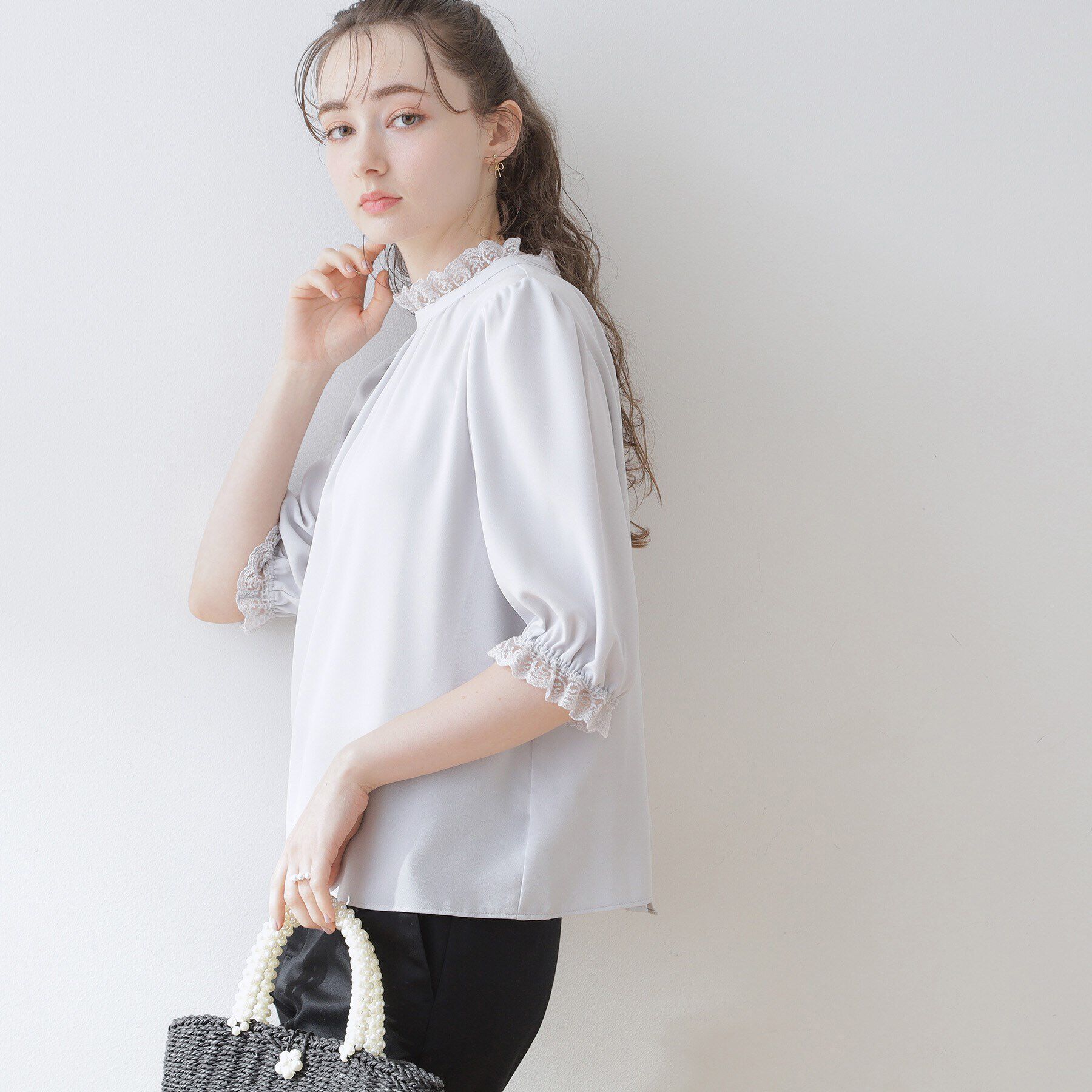Couture broach「【上品華やか／二の腕カバー】5分袖エンブロレースブラウス」|シャツ・ブラウス|