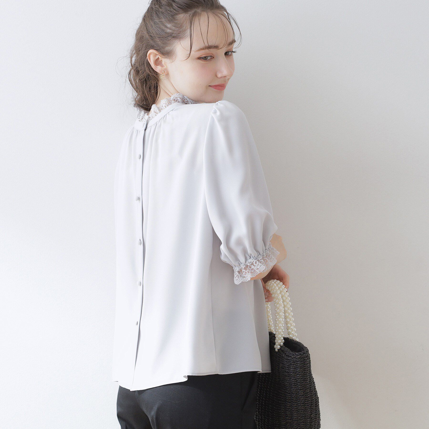 Couture broach「【上品華やか／二の腕カバー】5分袖エンブロレースブラウス」|シャツ・ブラウス|