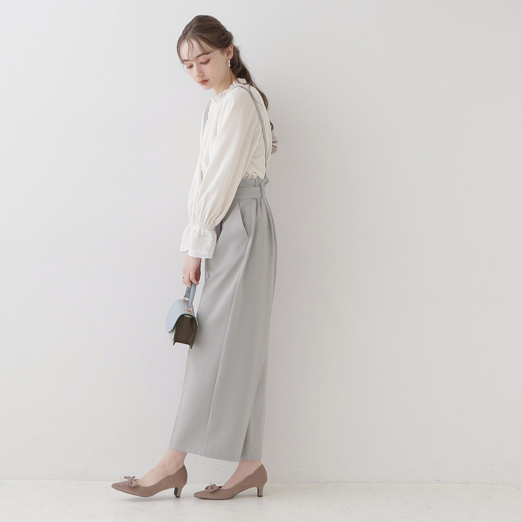 Couture broach「【ほんのりハイウエスト・スッキリ見え】サス付きリボンワイドパンツ」|その他|