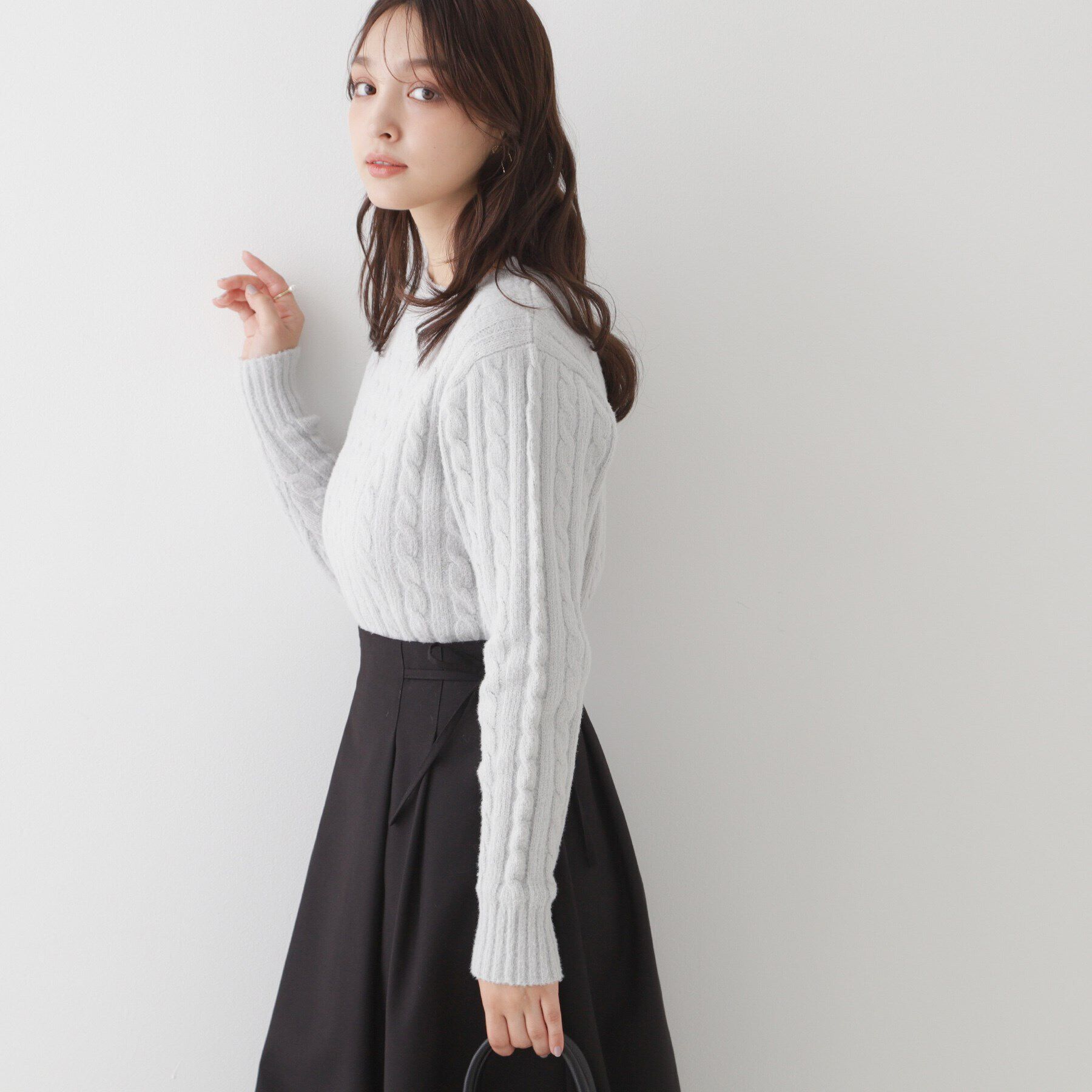 Couture broach「フェザーケーブルニットプルオーバー」|ニット・セーター|