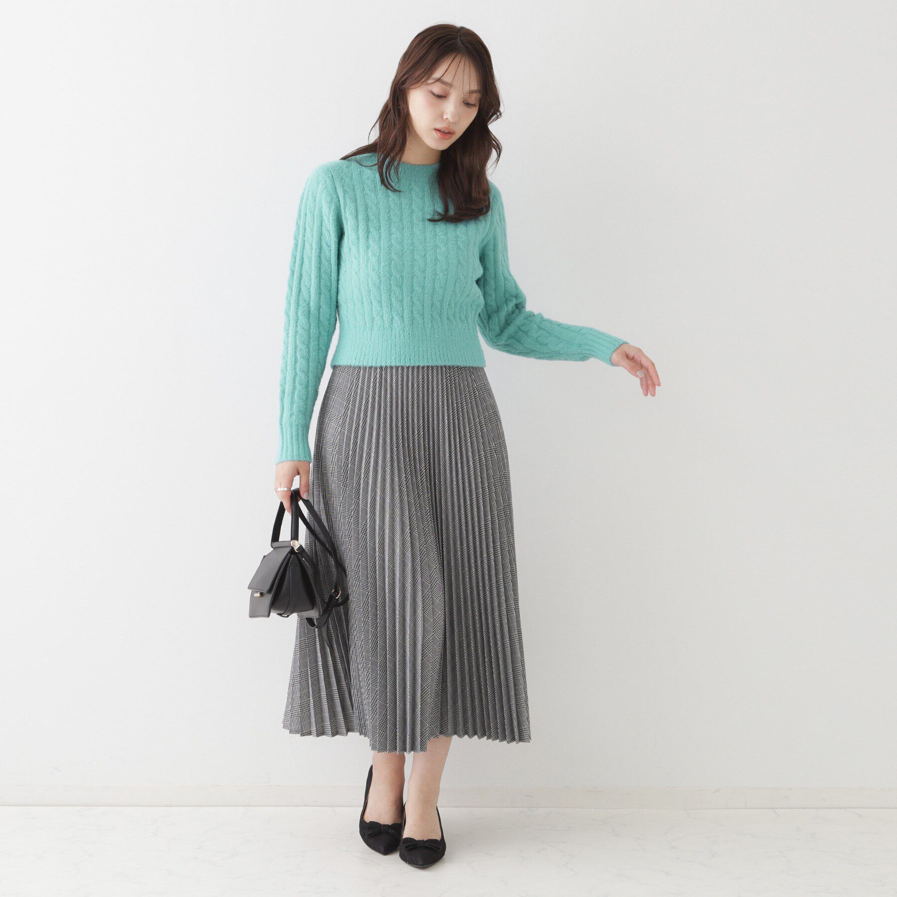 Couture broach「フェザーケーブルニットプルオーバー」|ニット・セーター|