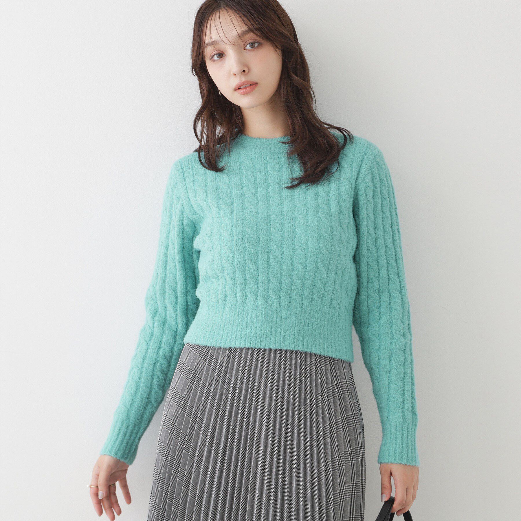 Couture broach「フェザーケーブルニットプルオーバー」|ニット・セーター|