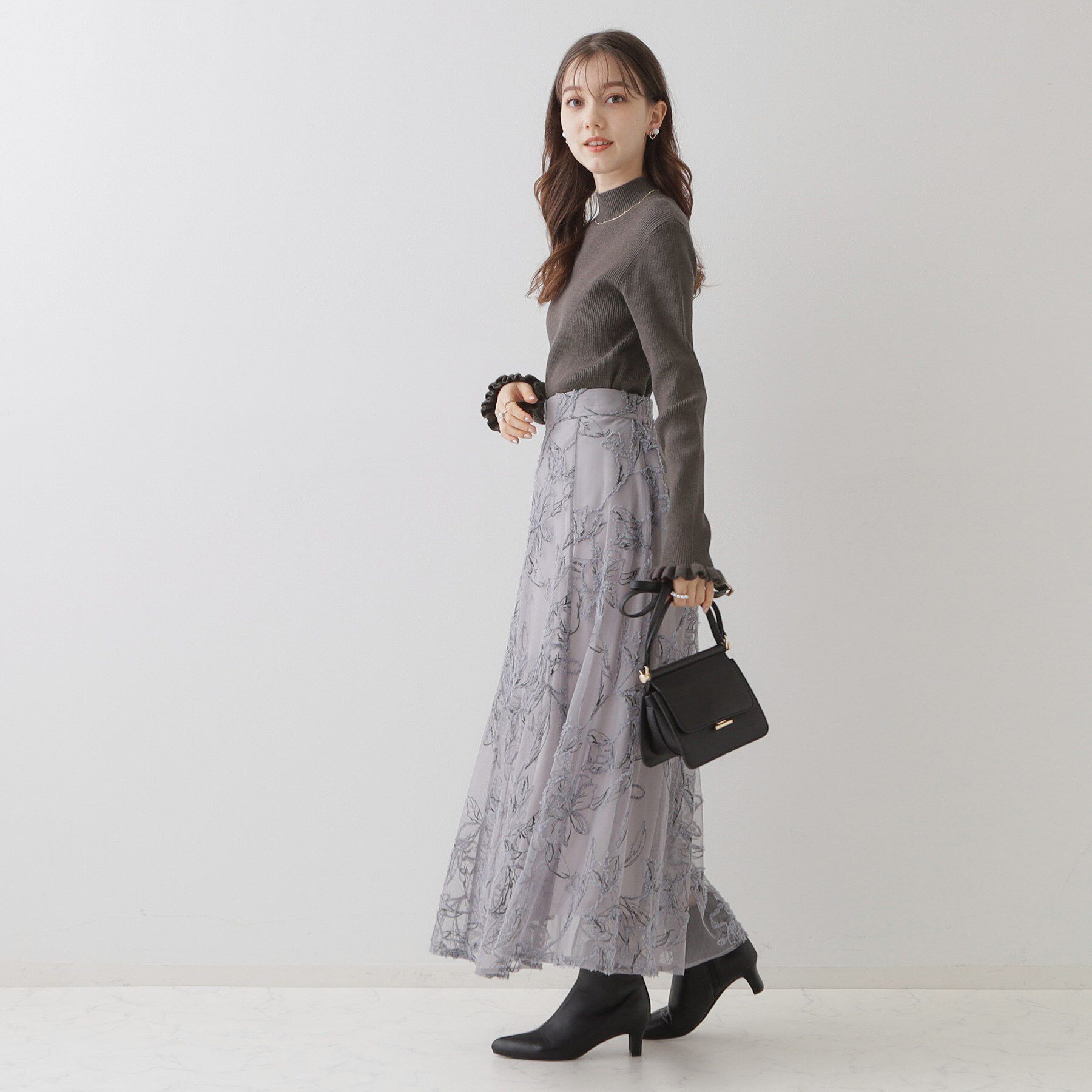 Couture broach「【プチプラ・フェミニンもカジュアルも】サステナブル　バックパール調プチフリルリブ」|ニット・セーター|