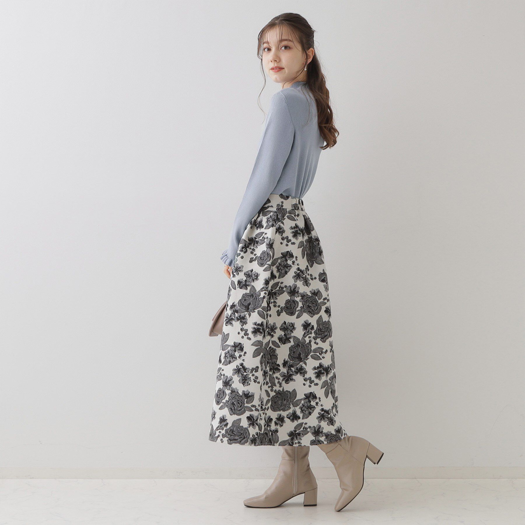 Couture broach「【プチプラ・フェミニンもカジュアルも】サステナブル　バックパール調プチフリルリブ」|ニット・セーター|