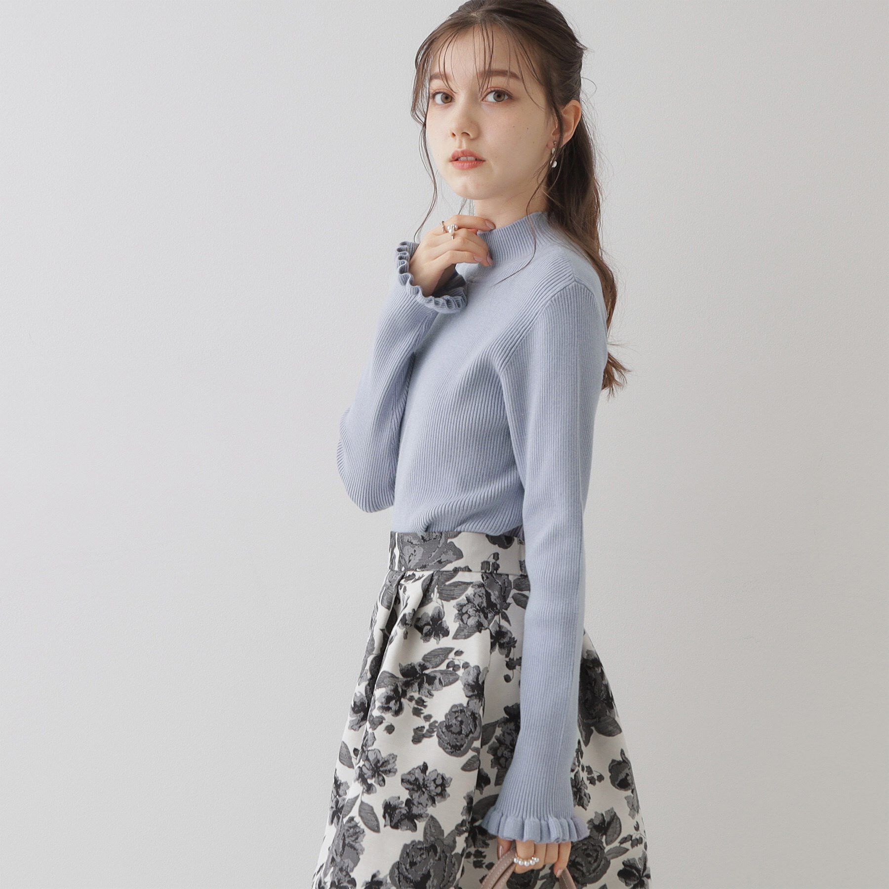 Couture broach「【プチプラ・フェミニンもカジュアルも】サステナブル　バックパール調プチフリルリブ」|ニット・セーター|